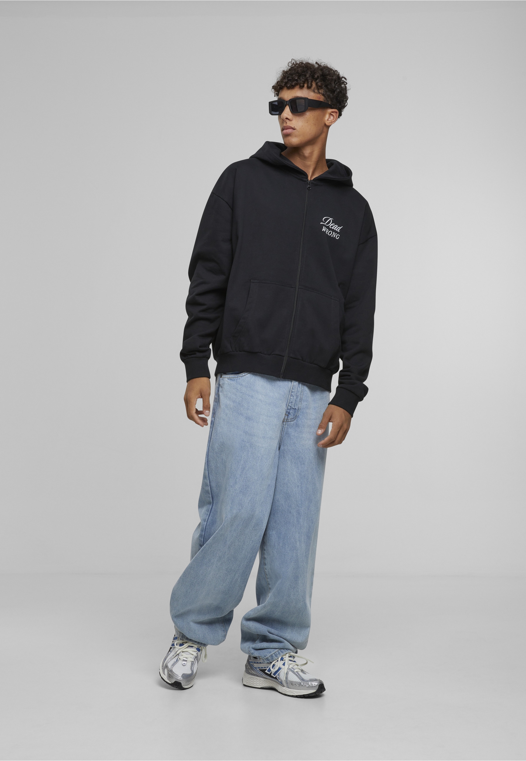Upscale by Mister Tee Sweatjacke »Upscale by Mister Tee Dangerous Grounds Oversize Zip Hoody«