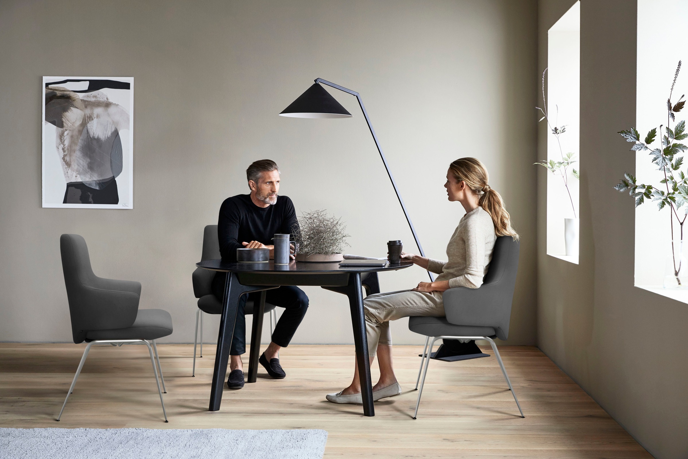 Stressless® Polsterstuhl »Laurel«, Microfaser DINAMICA, Low Back mit Armlehne, Größe L, mit Beinen aus Stahl in Chrom matt