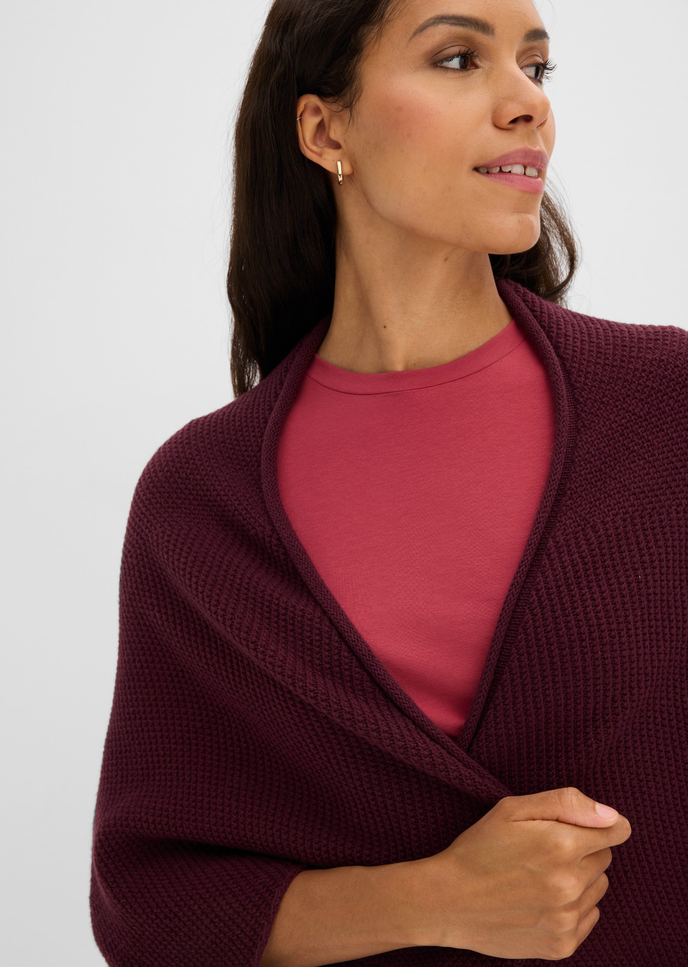 bonprix Strickjacke figur umschmeichelndes Strick-Cape-Cardigan-Design, Loose Fit