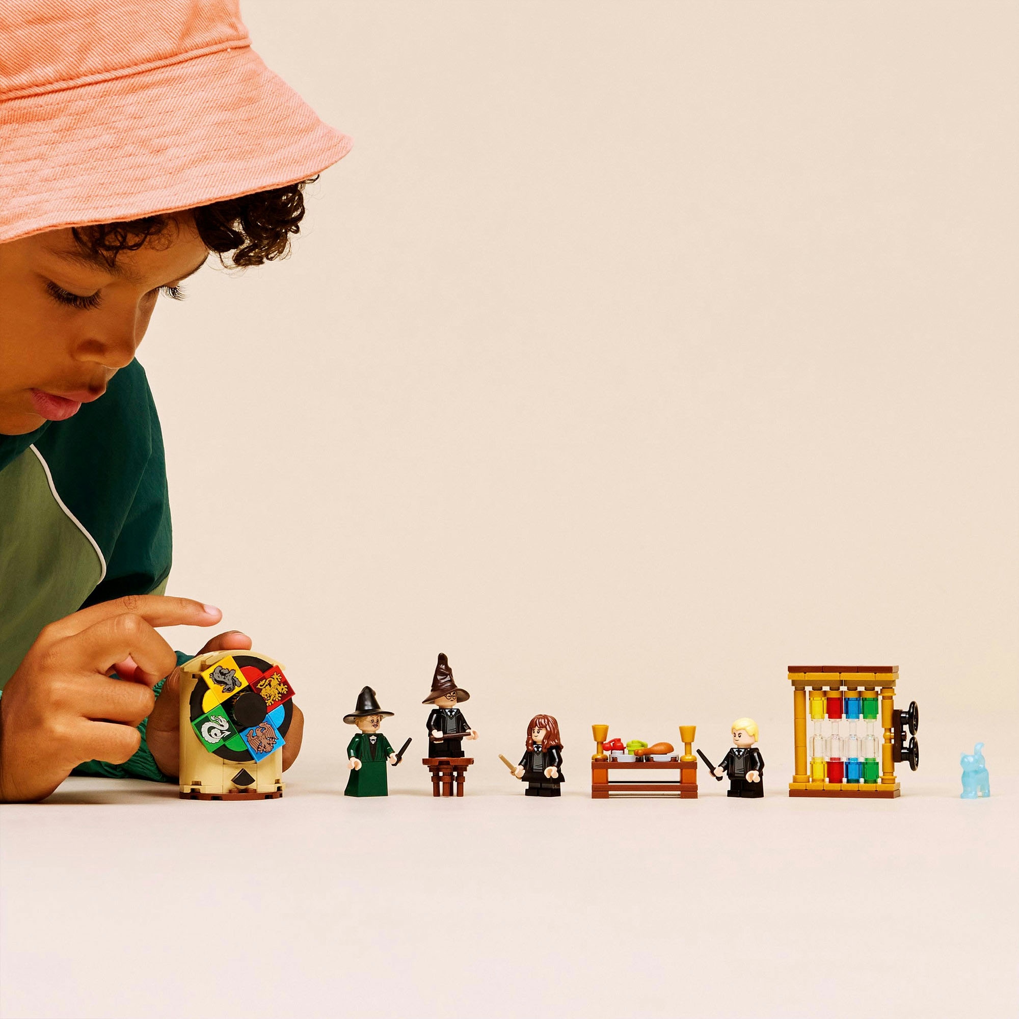 LEGO® Konstruktionsspielsteine »Schloss Hogwarts: Auswahlzeremonie mit dem Sprechenden Hut (76460)« LEGO Harry Potter; Made in Europe