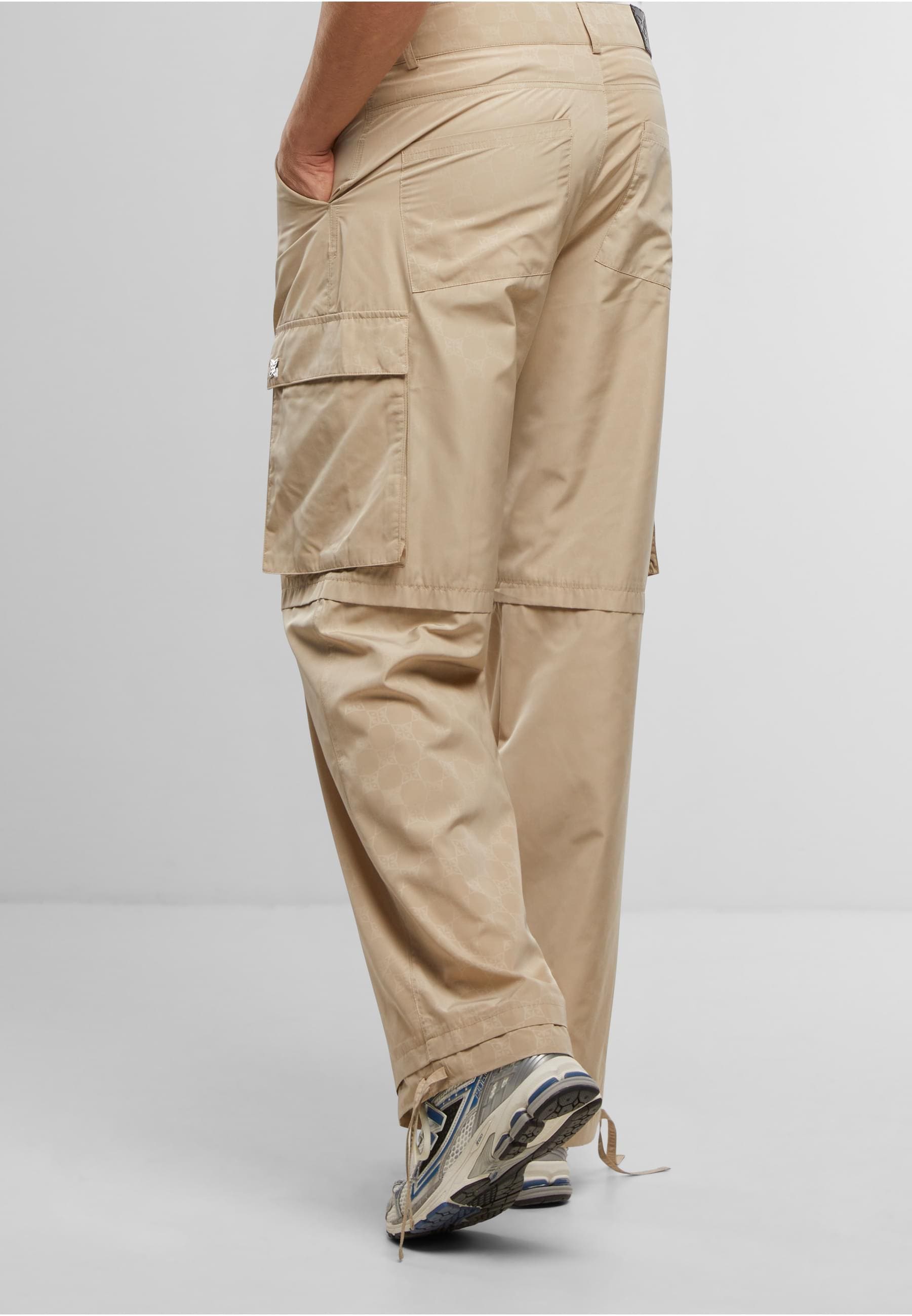 PEQUS Stoffhose »PEQUS PEQUS Aether Monogram Parachute Pants«, (1 tlg.)