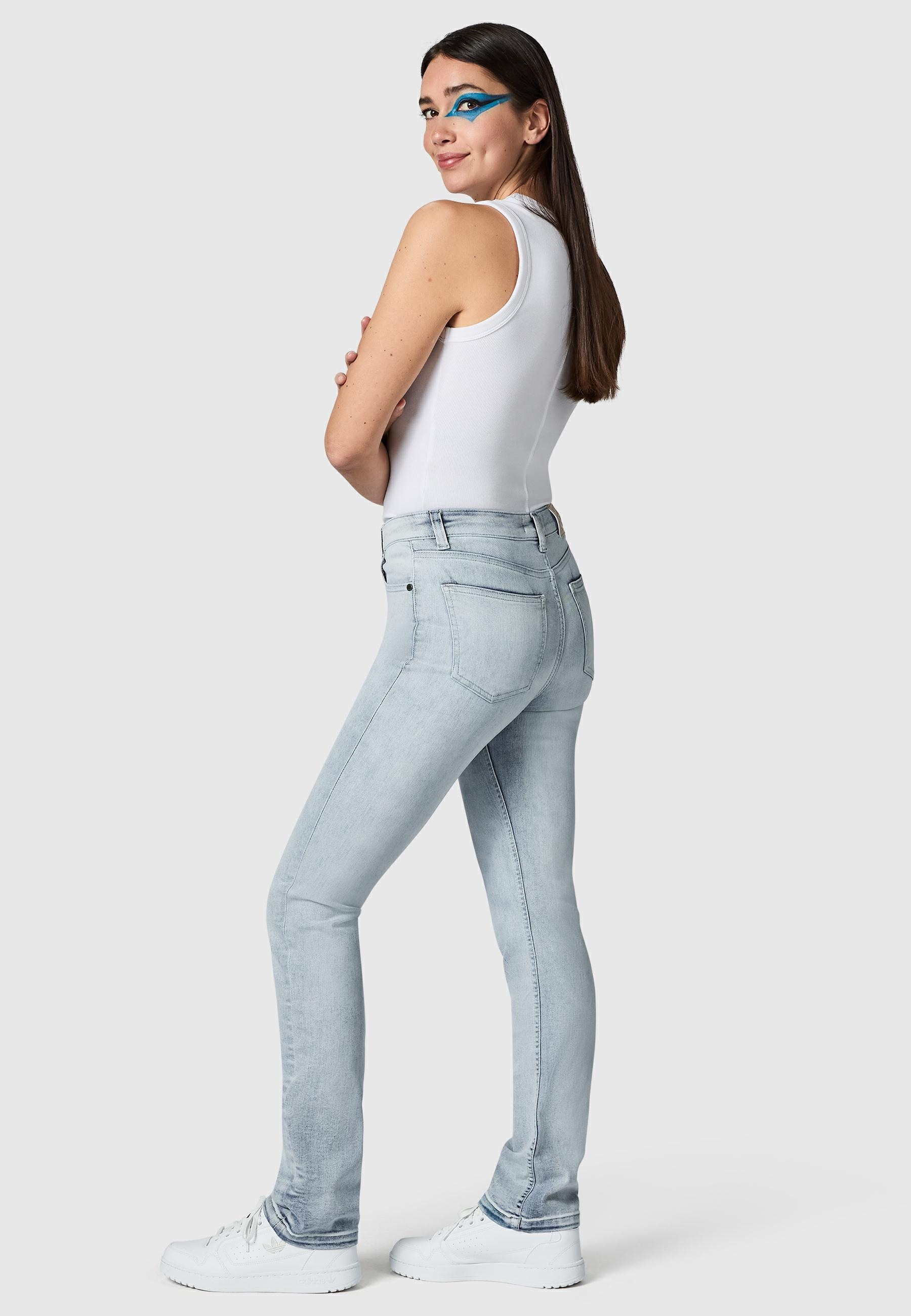 PEAK TIME Straight-Jeans »Galaxa« Gerade Damen Jeans mit Logoprägung