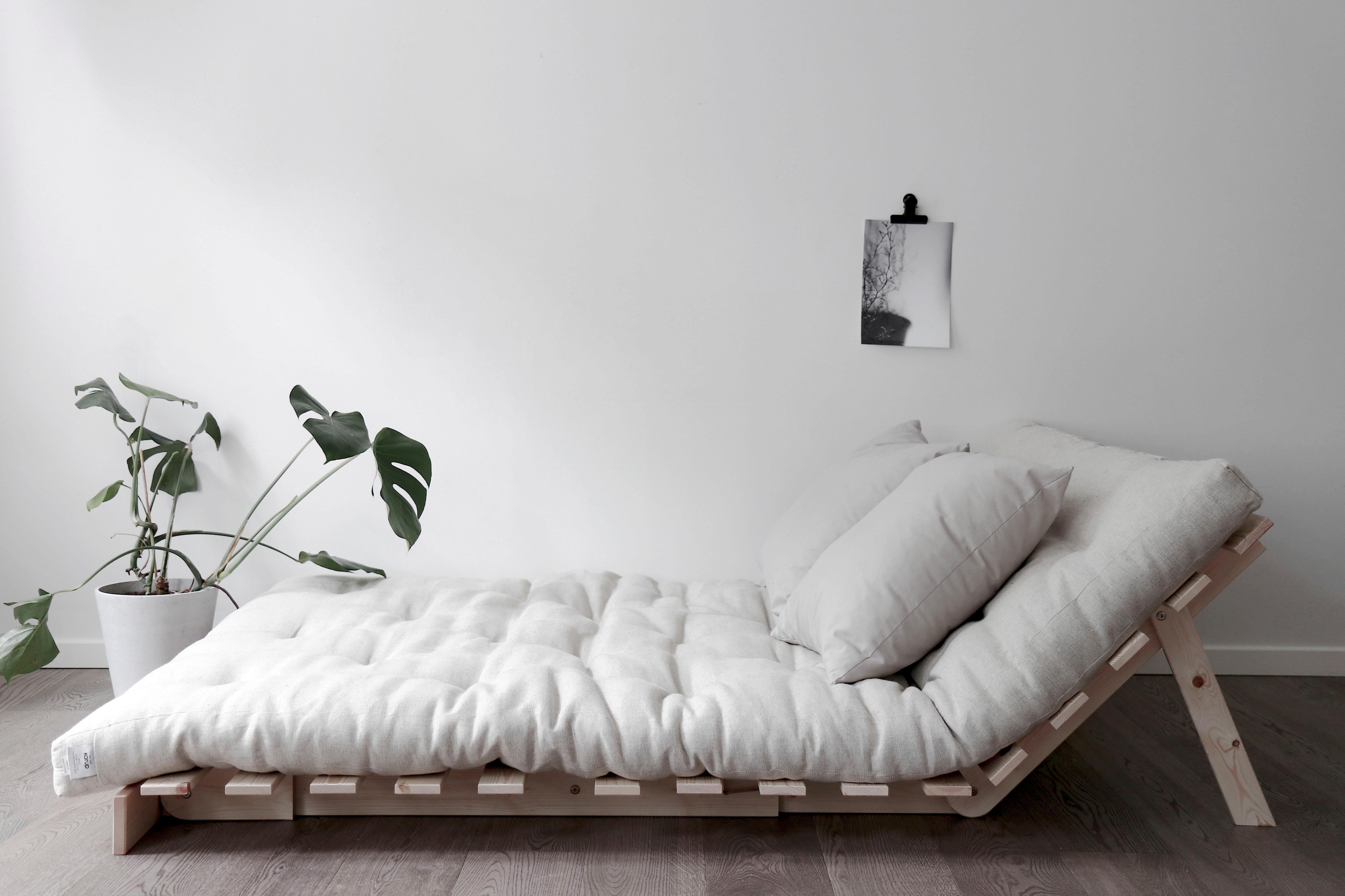 Karup Design Daybett "Roots Sofa Bed, Schlafsofa, Bettfunktion, FSC-Massivholz" Inkl. Futonmatratze, Made in Europe, langlebig, B: 140 oder 160 cm
