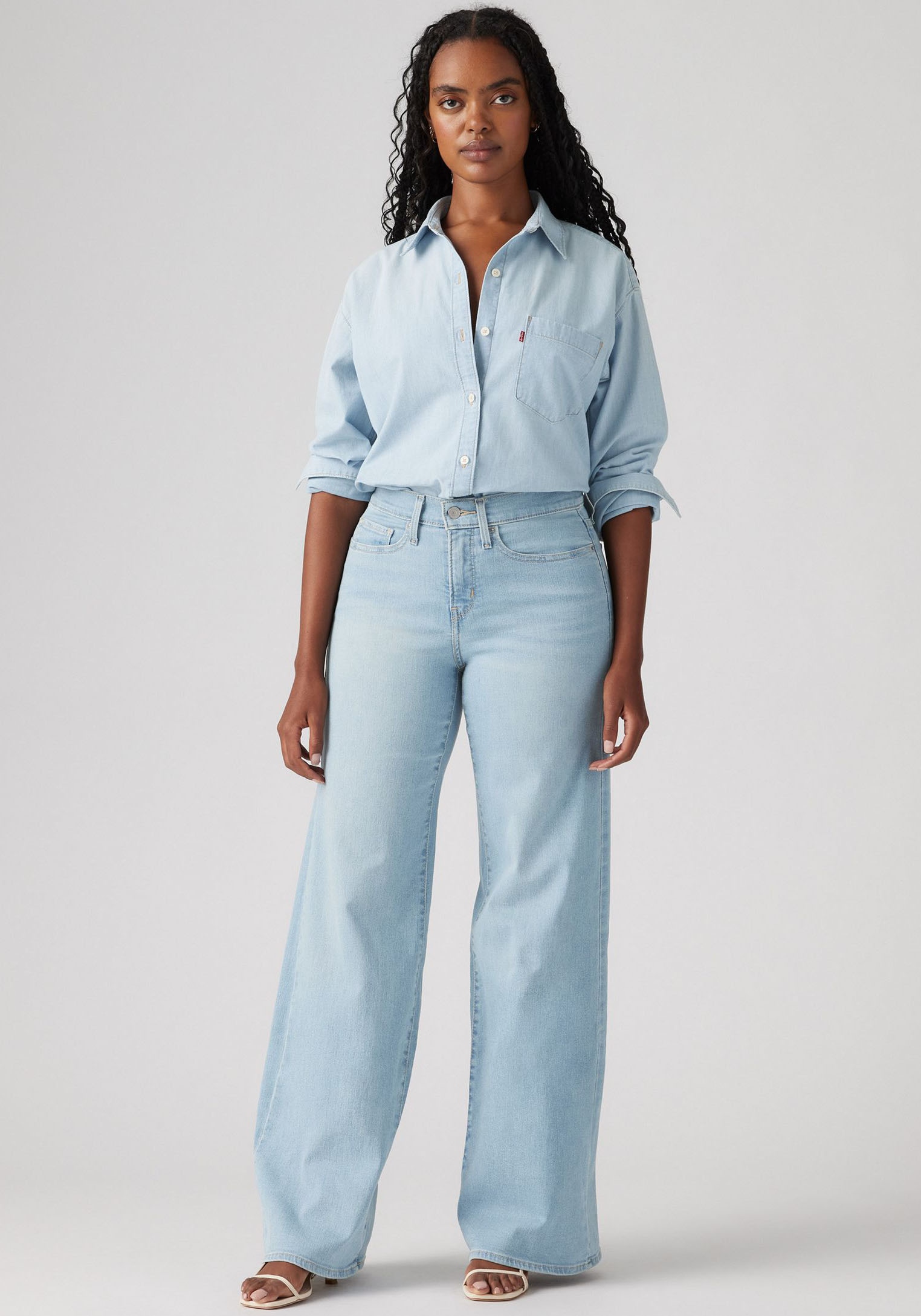 Levi's® Weite Jeans »Jeans 318 SHAPING«, im Five-Pocket Style