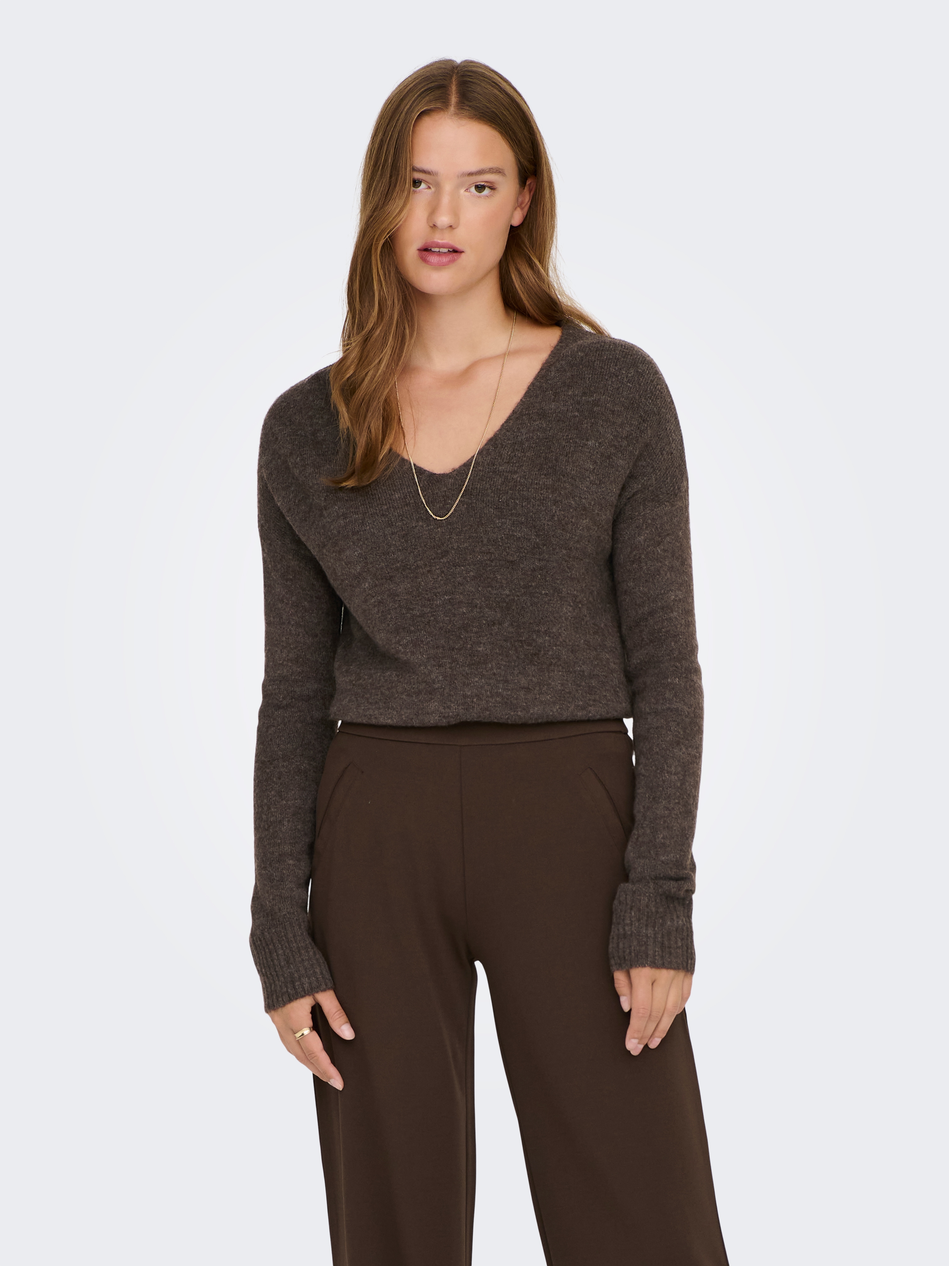 JDY V-Ausschnitt-Pullover "JDYELANORA L/S V-NECK PULLO. KNT NOOS" mit leicht überschnittenen Schultern
