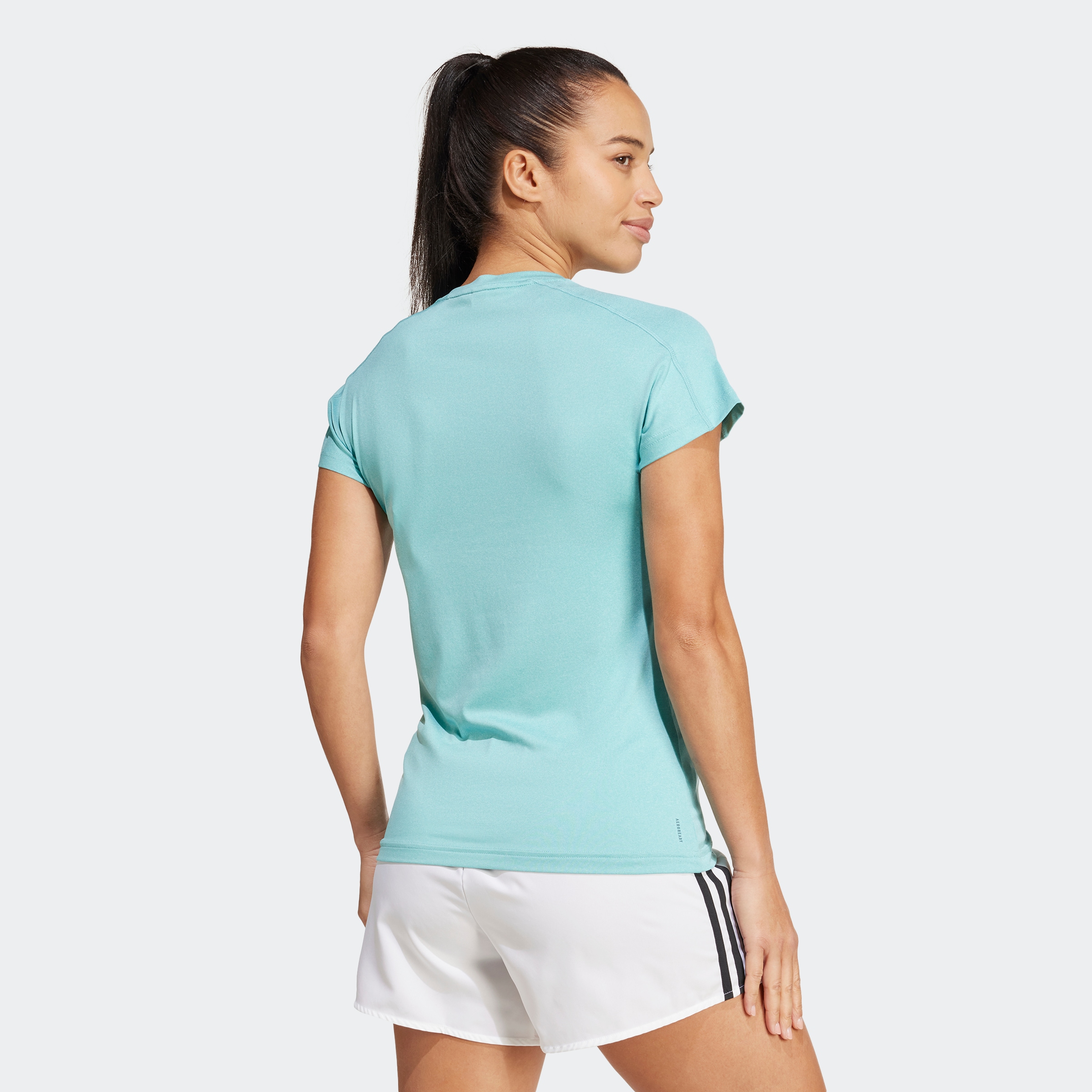 adidas Performance T-Shirt »AEROREADY TRAIN ESSENTIALS MINIMAL BRANDING V-NECK«