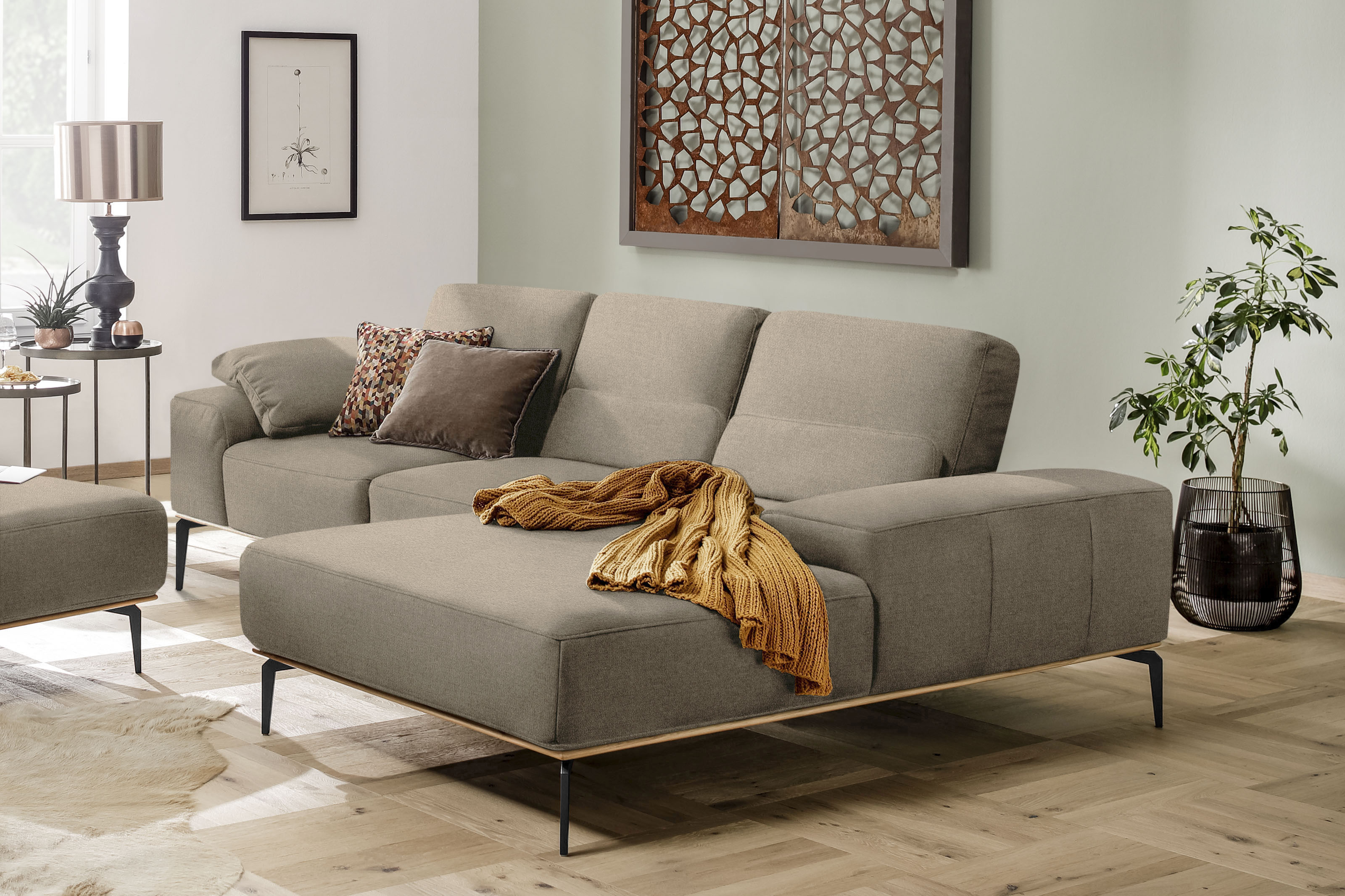 W.SCHILLIG Ecksofa "run, Designsofa mit tollem Sitzkomfort, bequem, L-Form" mit Holzsockel, Füße in Schwarz pulverbeschichtet, Breite 279 cm