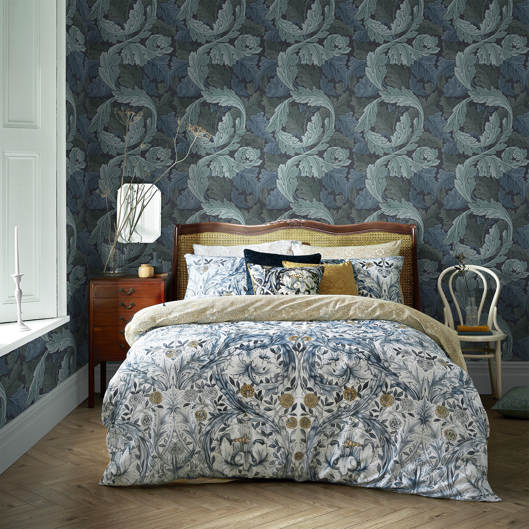 WILLIAM MORRIS AT HOME Vliestapete "Acanthus" Retro texturiert Design Tapeten