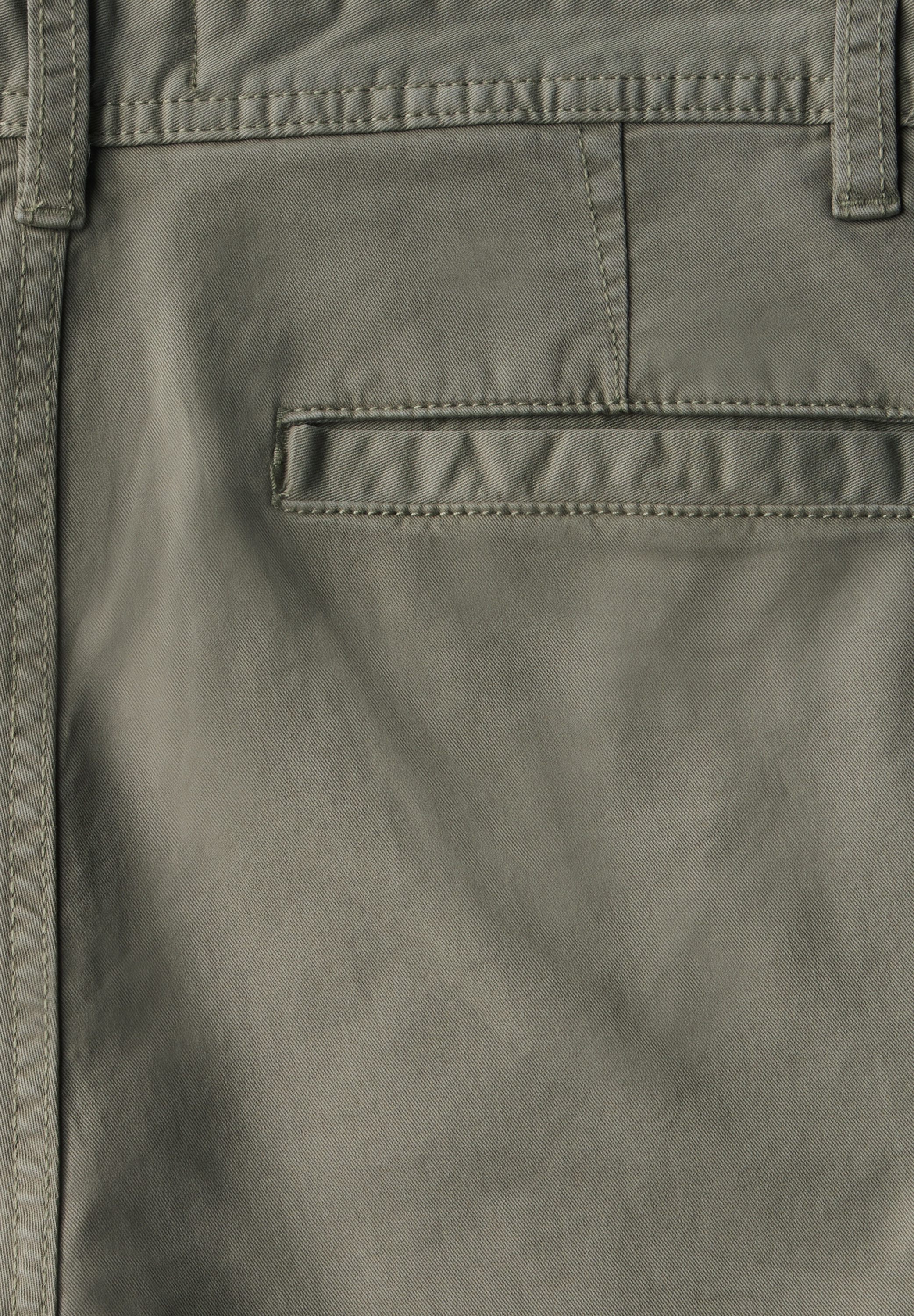 STREET ONE MEN Bermudas, mit seitlichen Einschubtaschen