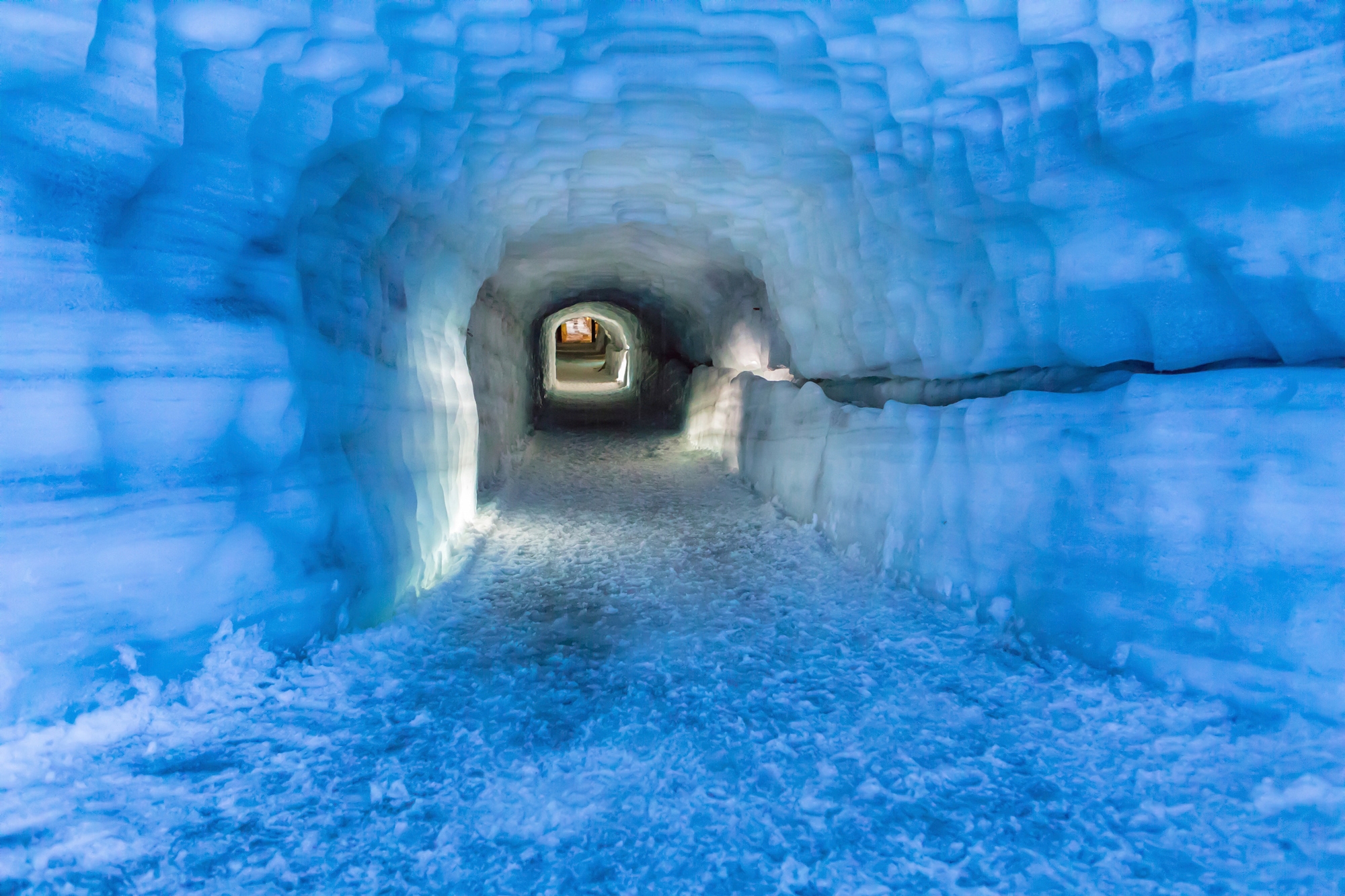 Papermoon Fototapete "GROTTE-TUNNEL EIS GLETSCHER HÖHLE ISLAND LANGJOKULL"