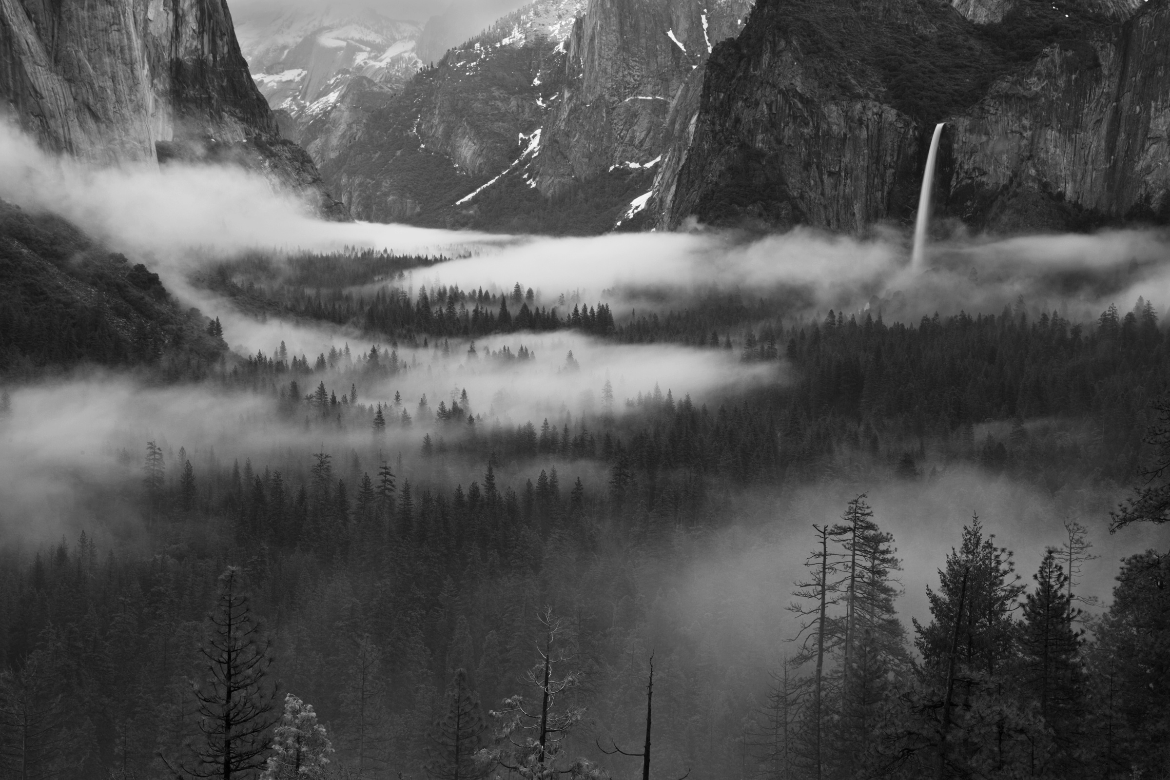 Papermoon Fototapete "Photo-Art HONG ZENG, NEBEL, DER IN YOSEMITE VALLEY SCHWIMMT"