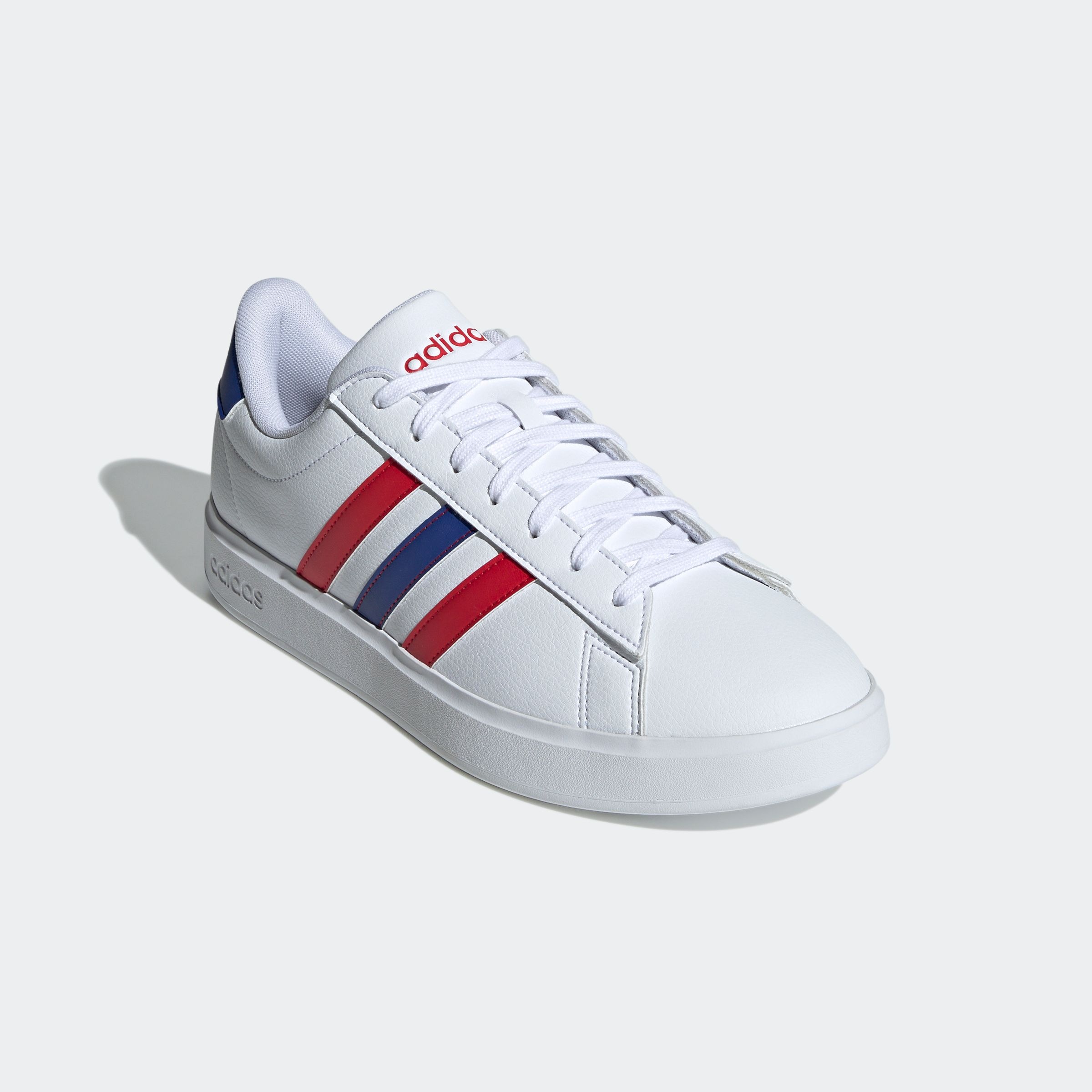 adidas Sportswear Sneaker »GRAND COURT CLOUDFOAM COMFORT«, Design auf den Spuren des adidas Superstar