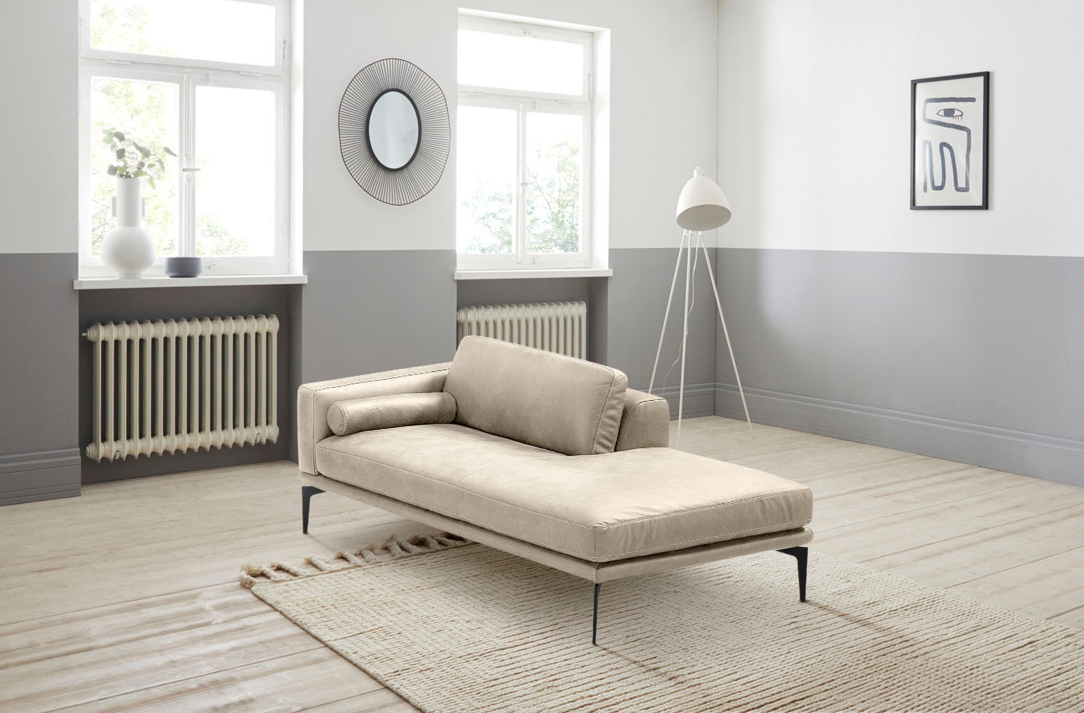 Egoitaliano Ottomane "Masu, Design trifft super Sitzkomfort, mit toller Detailverarbeitung" Rückenkissen und Armteilrolle für mehr Komfort, mit Metallfüßen