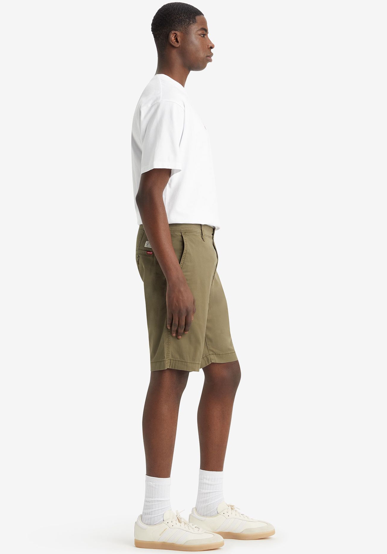 Levi's® Chinoshorts »XX CHINO SHORT II«, Sommerhose mit Logobadge