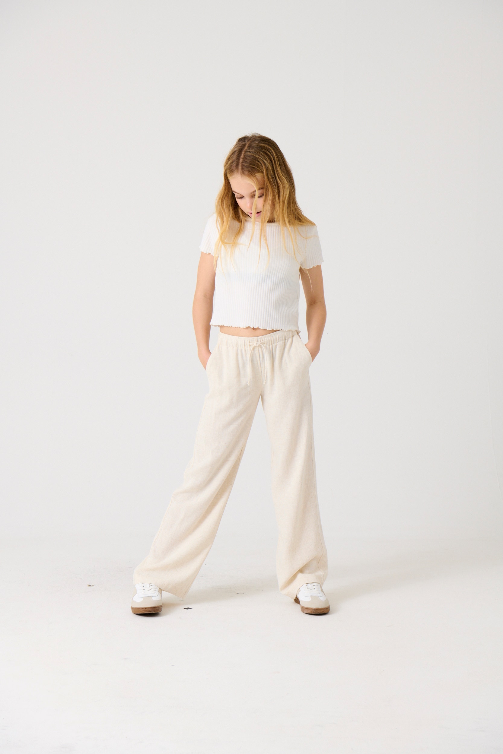KIDS ONLY Loungehose "KOGSIESTA PULL-UP LINEN BLEND PNT NOOS" aus Viskosemischung mit Leinen, Relaxed Fit, gerade Beinform