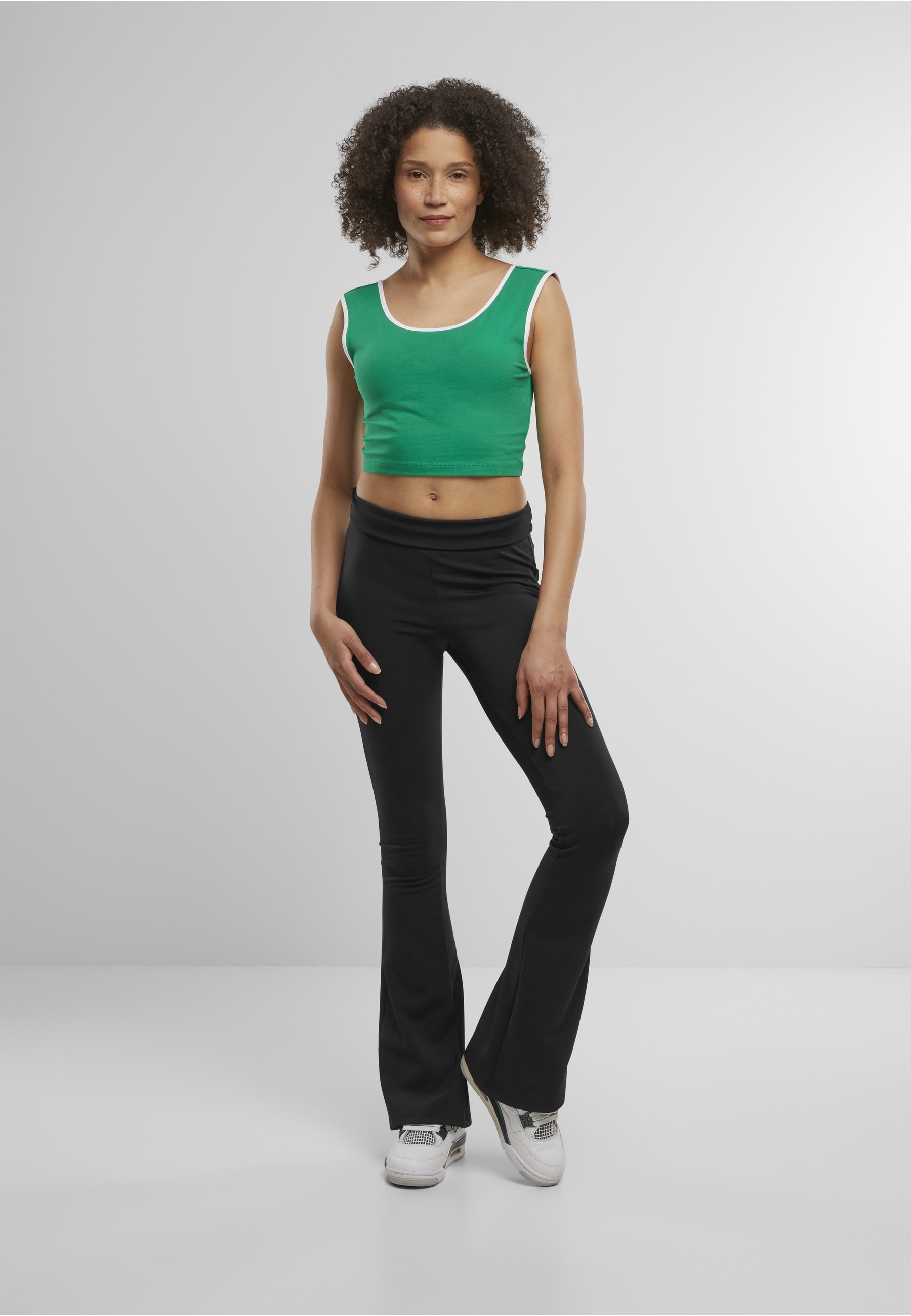 URBAN CLASSICS T-Shirt »Urban Classics Ladies Contrast Cropped Top« 1