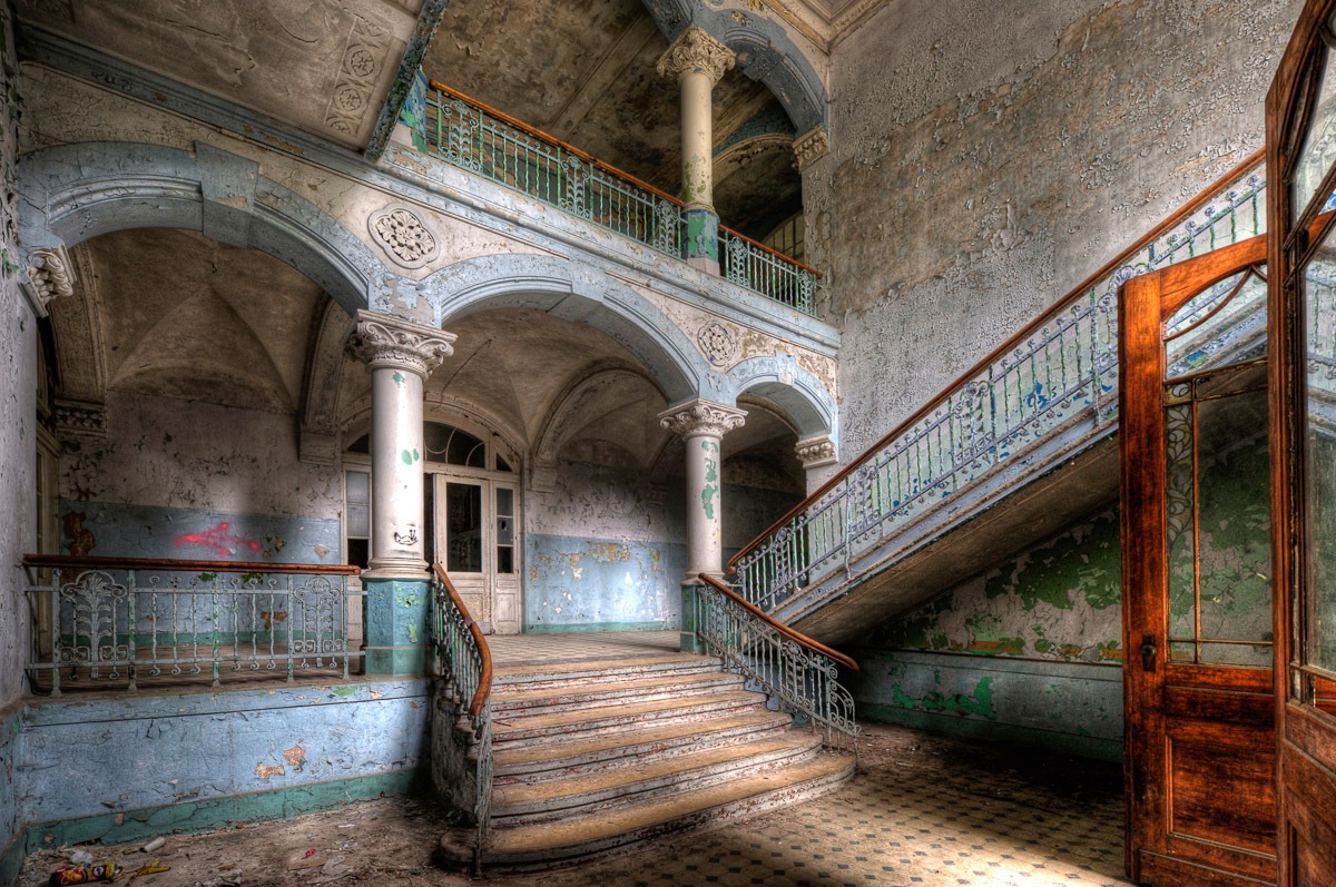 Papermoon Fototapete »Verlassenes Krankenhaus Beelitz«