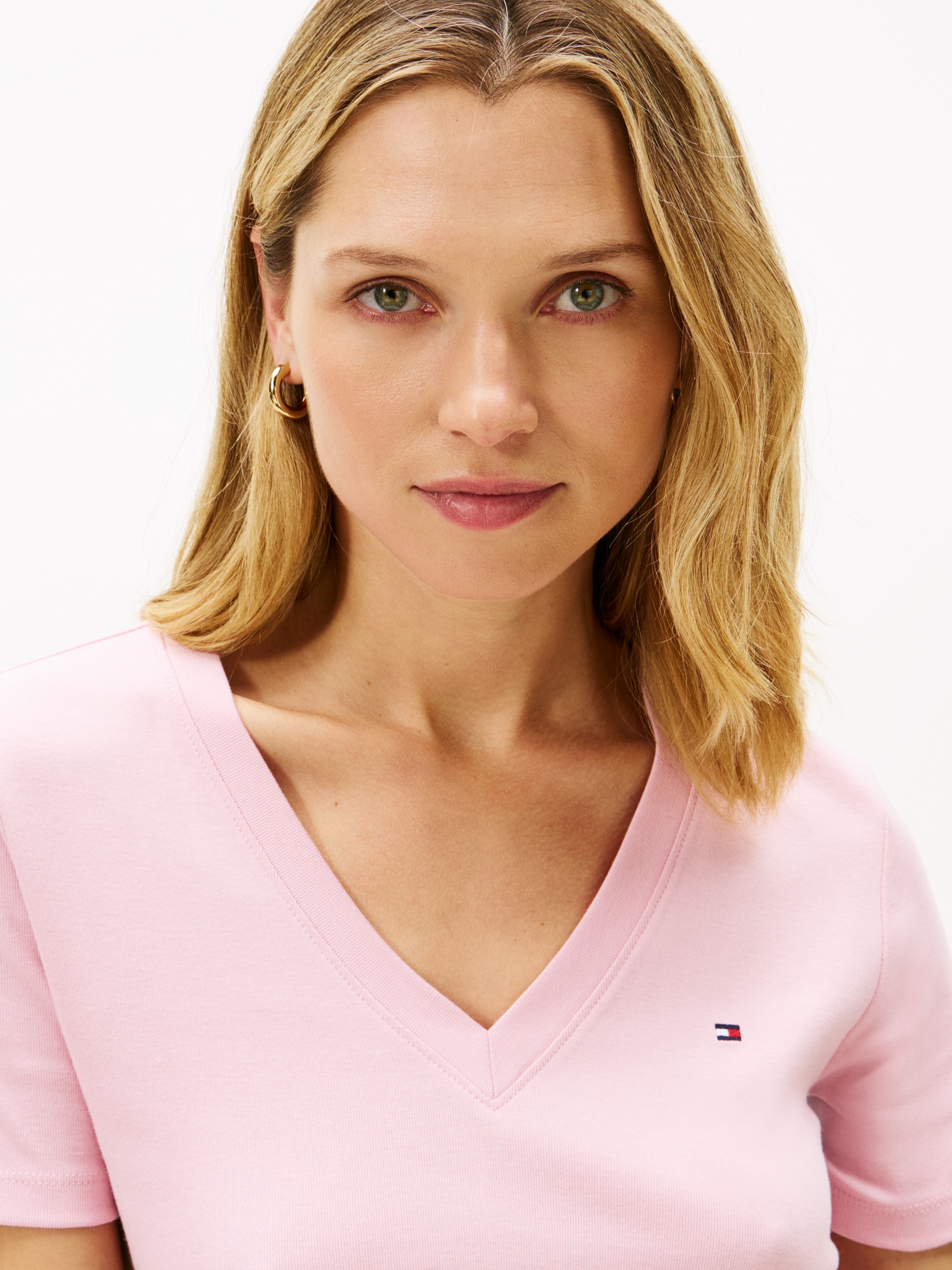 Tommy Hilfiger T-Shirt »CODY V-NECK SHORT SLEEVE« mit V-Ausschnitt, Baumwolle, Slim Fit