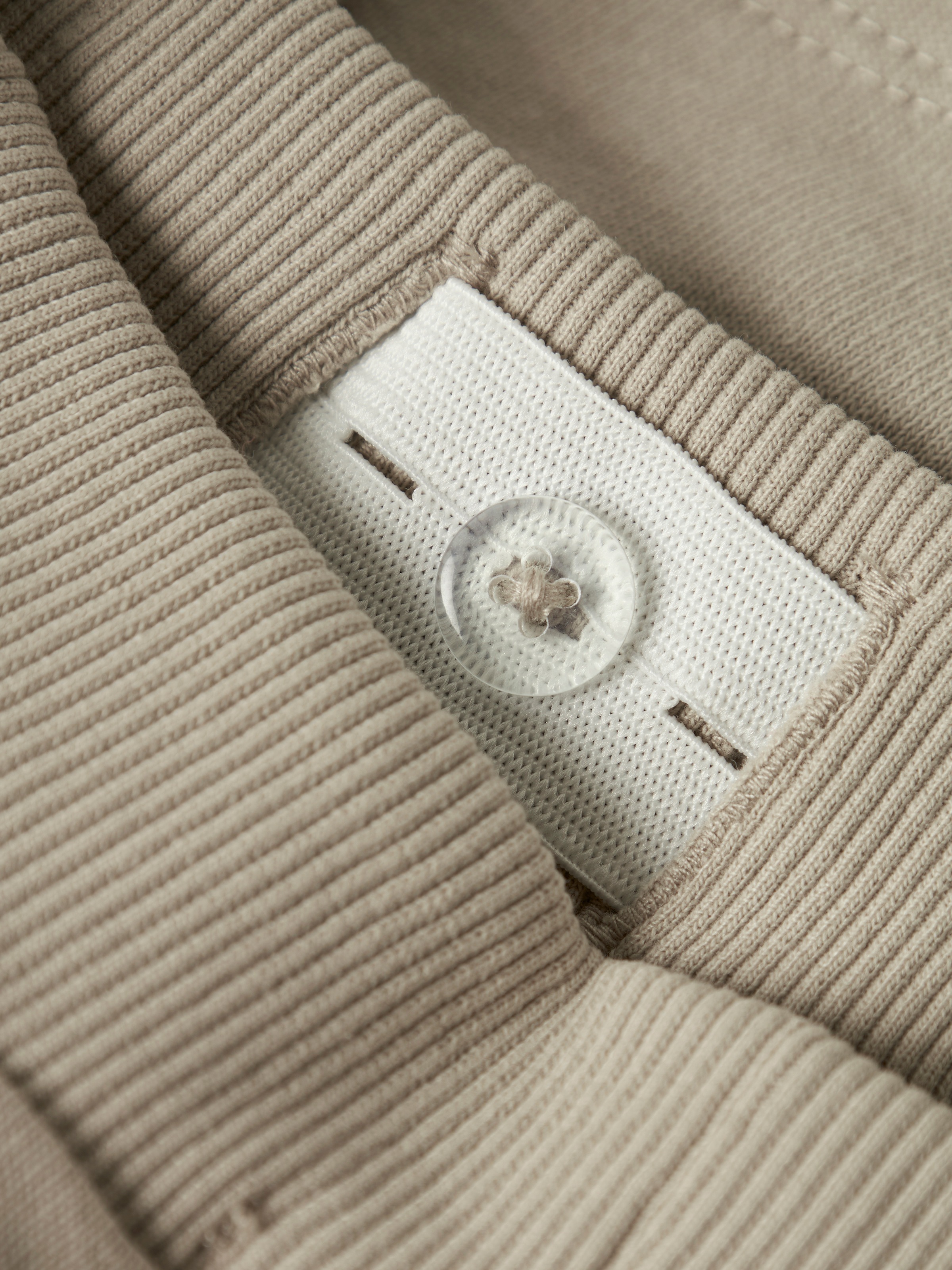 Thumbnail - Name It Sweatshorts "NMMOLI SWEAT SHORTS UNB NOOS" Baumwollmischung, verstellbarer und elastischer Bund, Cargotaschen