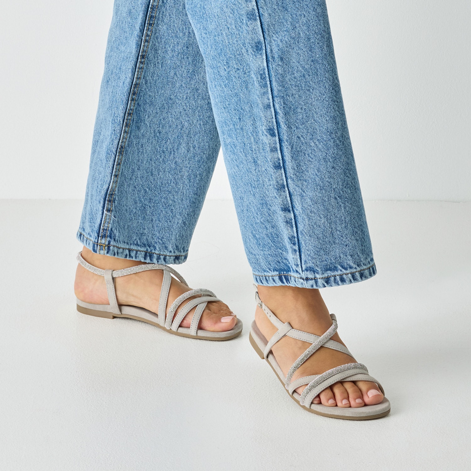 Tamaris Riemchensandale  Sommerschuh, Sandalette mit feinen Riemchen