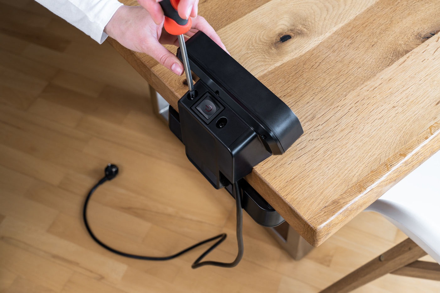 Brennenstuhl Steckdosenleiste »Duplex Tischsteckdosenleiste mit Überspannungsschutz« (USB-Anschlüsse Überspannungsschutz Kabellänge 2 m)