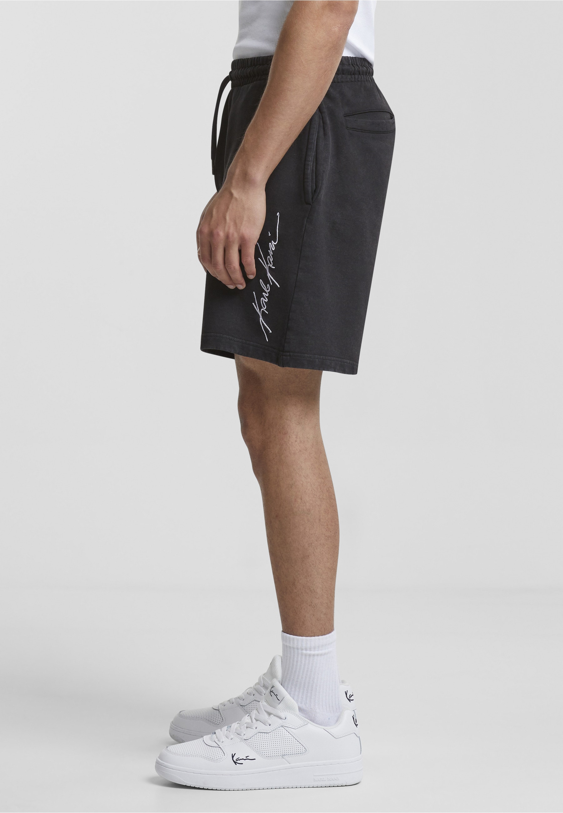 Karl Kani Sweatshorts »Karl Kani KM242-049-1 Autograph Washed Sweatshorts«
