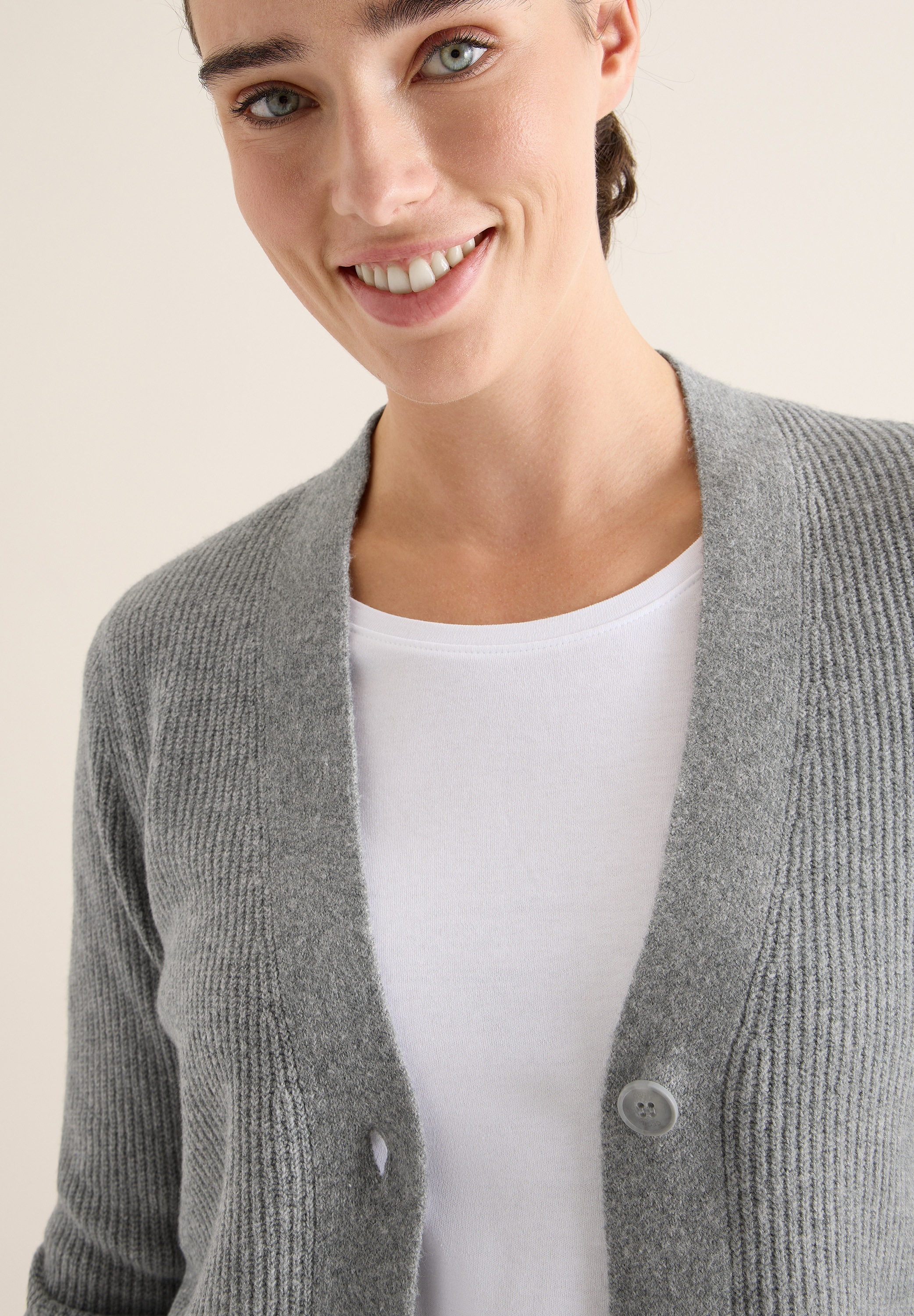 Thumbnail - Cecil Cardigan mit Strukturdetail und Knopfleiste