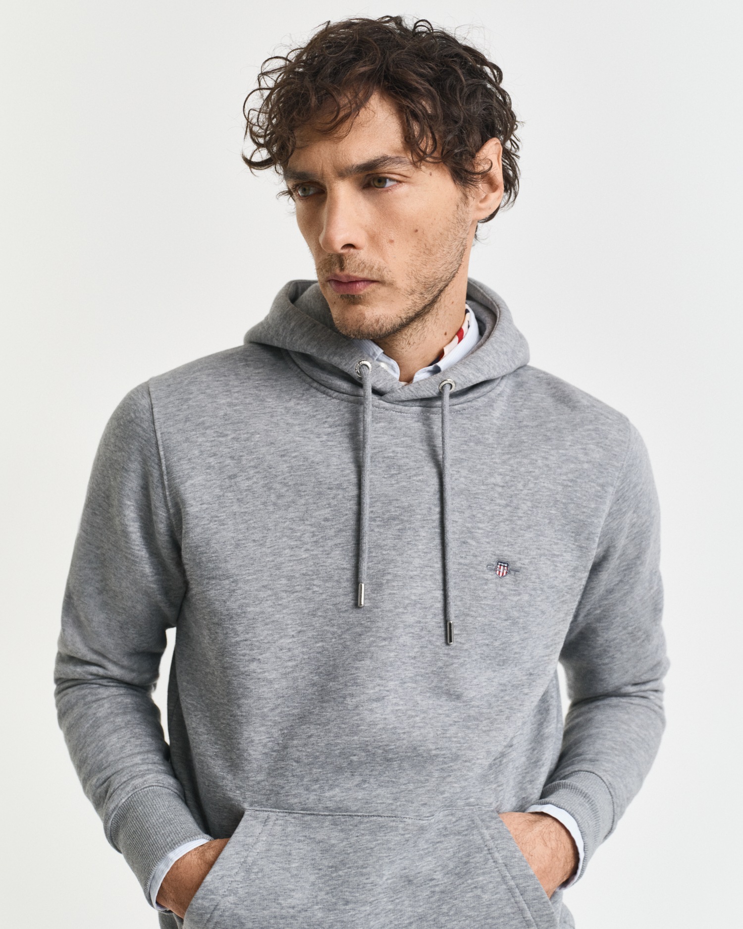 Gant "REG SHIELD HOODIE", mit Logostickerei auf der Brust günstig online kaufen
