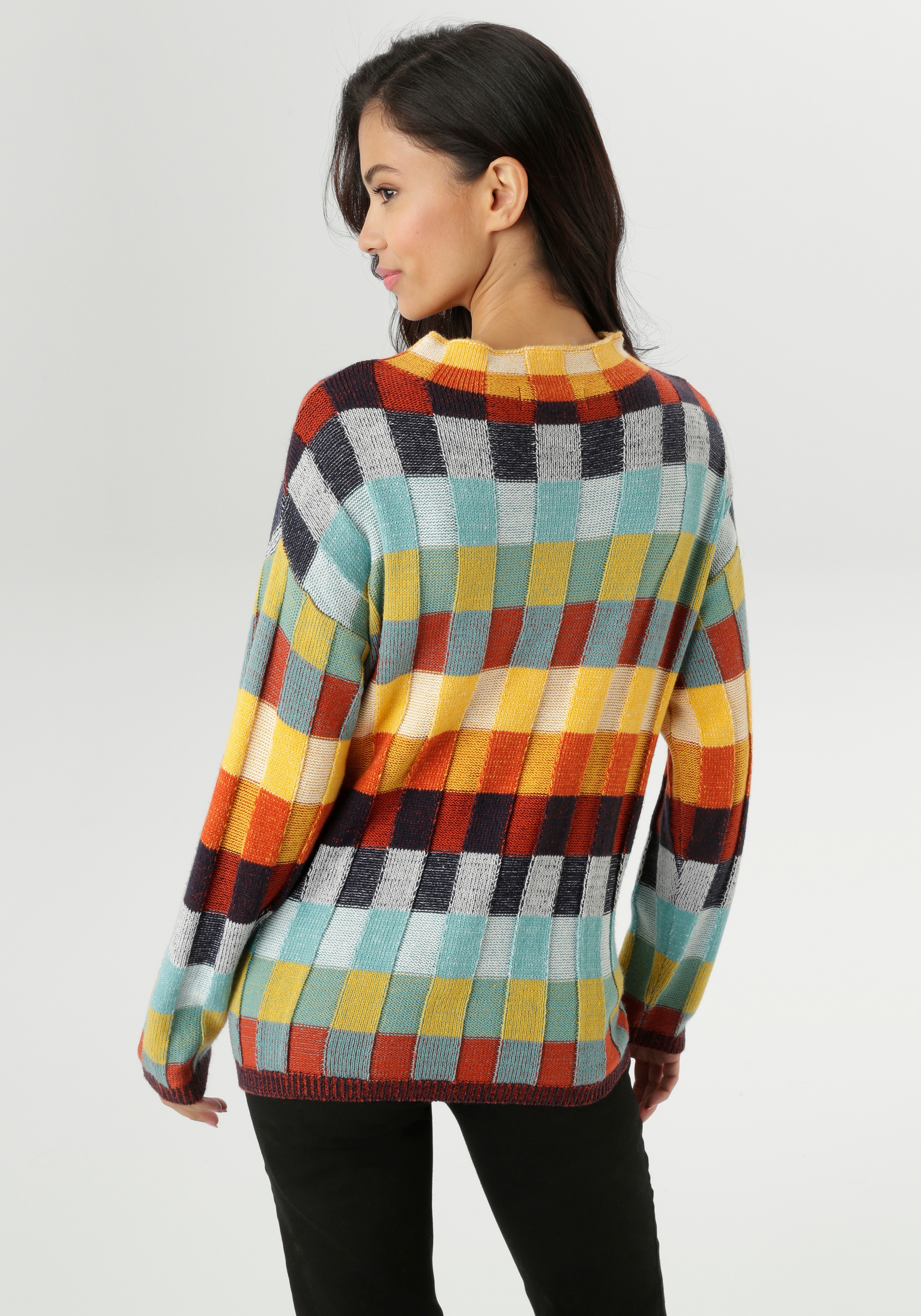 Aniston SELECTED Strickpullover mit mehrfarbig strukturierten Karomuster günstig online kaufen