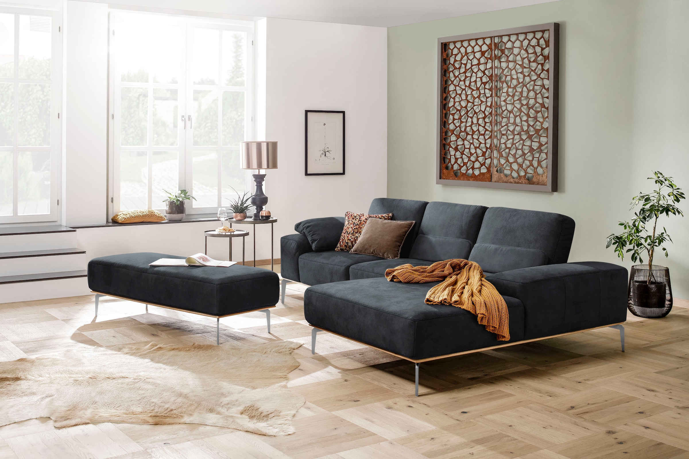 W.SCHILLIG Ecksofa »run, Designsofa mit tollem Sitzkomfort, L-Form«, mit elegantem Holzsockel, Füße in Chrom glänzend, Breite 279 cm