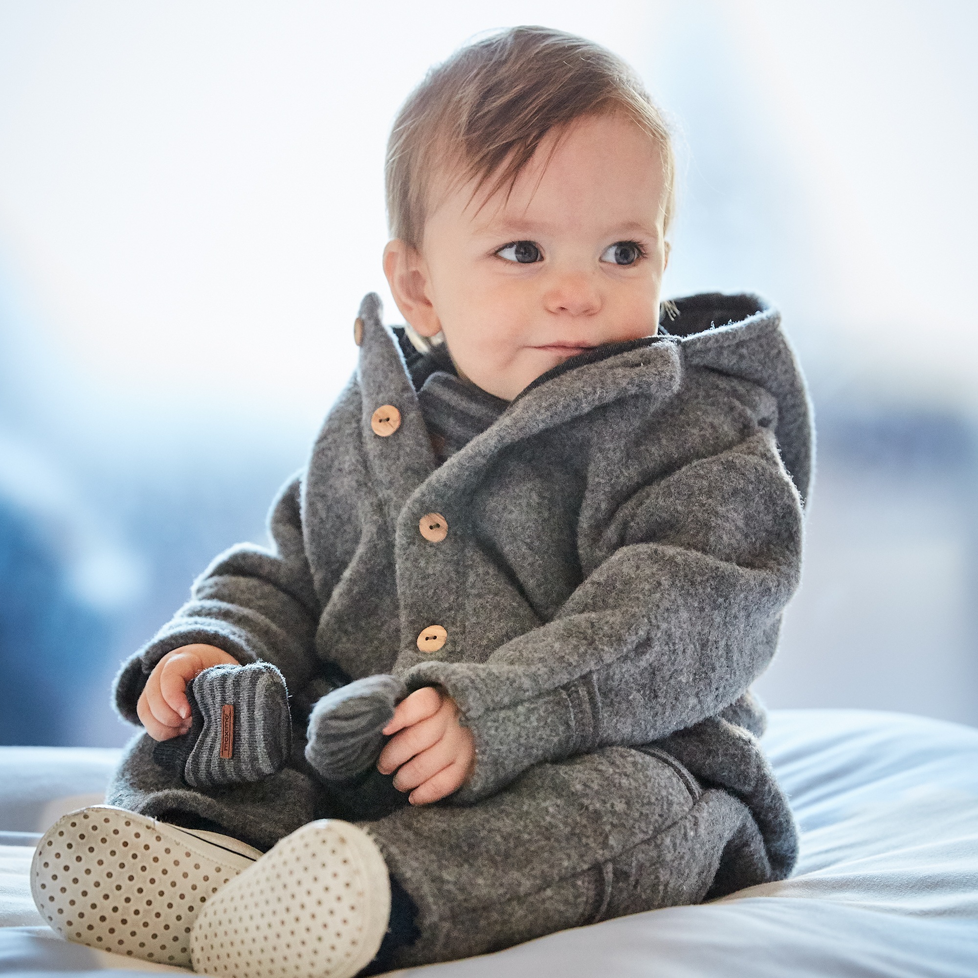 MAXIMO Fleeceoverall »Wollfleece Overall«, mit Zipfelkapuze mit Pompon und Holzknöpfen