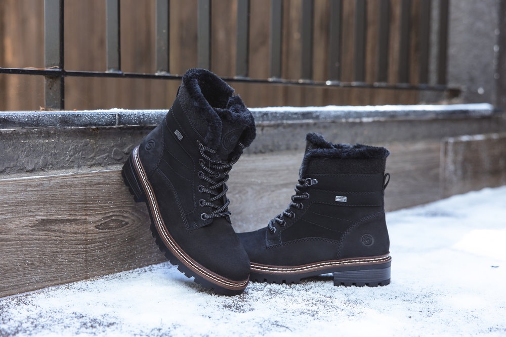 Remonte Winterstiefelette »Elisabeth Hurley-Collection«, Schnürboots mit wasserabweisender TEX-Membran und Fiber Grip