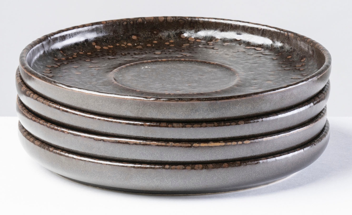 GIPFELSTÜCK Untertasse "Glockenklang", 14,5cm, braun, Speiseteller, Scandi-Style, glänzende Reaktivglasur, jedes Stück ein Unikat