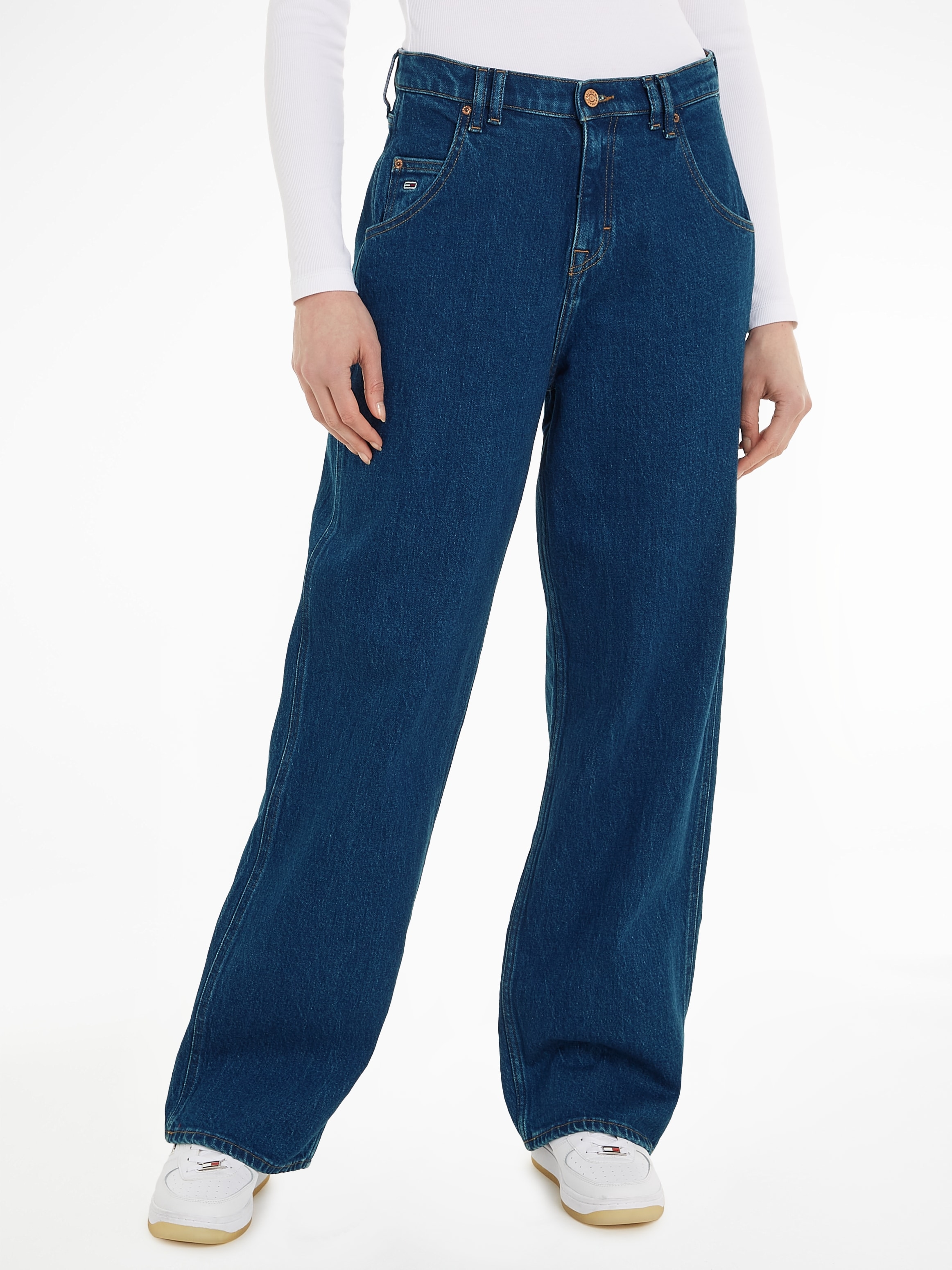 Tommy Jeans Weite Jeans »DAISY JEAN LW BGY BH6110«, mit leichten Destroyed  Effekten online bestellen | BAUR