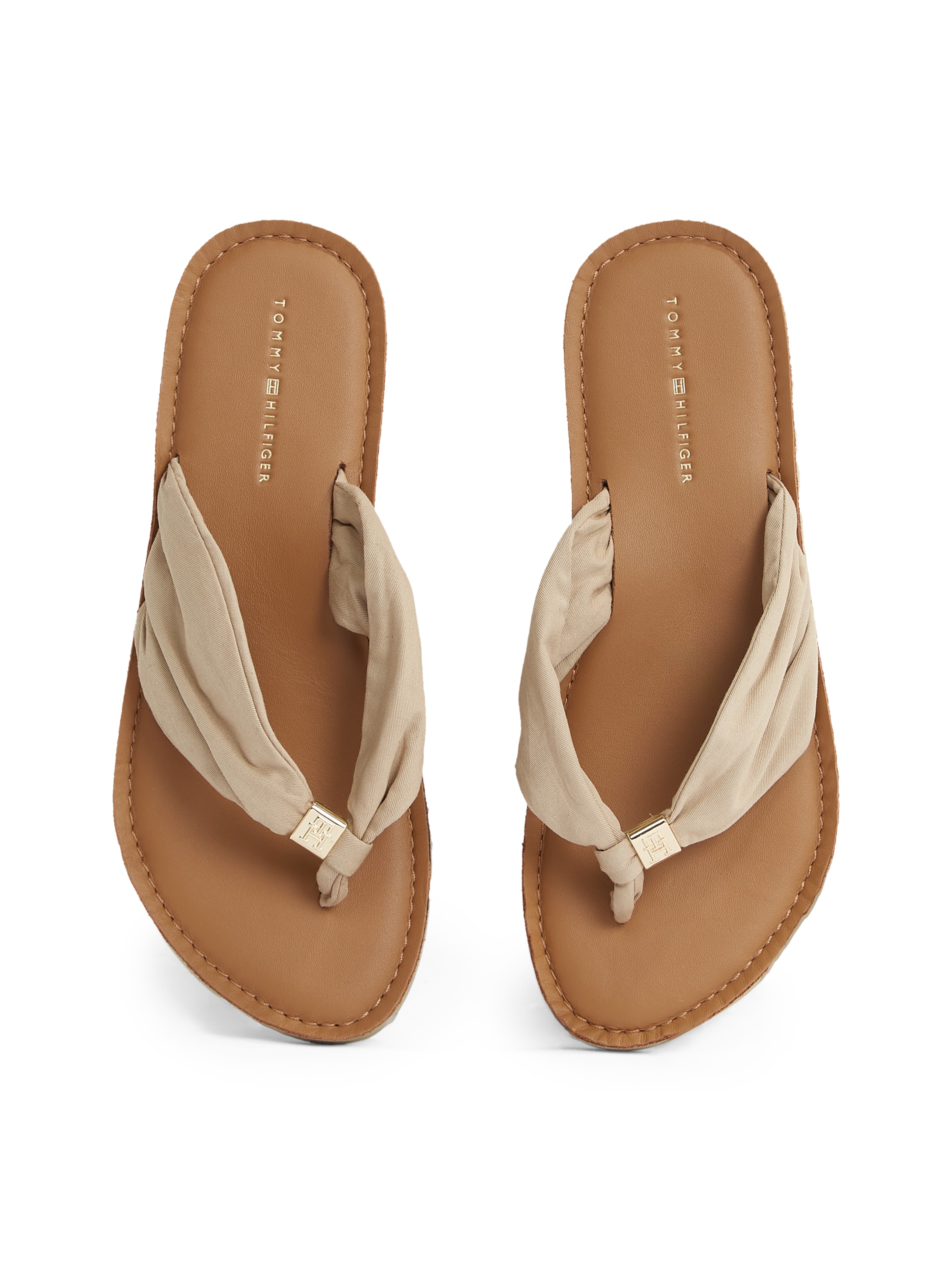 Tommy Hilfiger Zehentrenner »TH ELEVATED BEACH SANDAL«, Sommerschuh, Bequemschuh, Flats, Schlappen mit TH-Schmuckelement