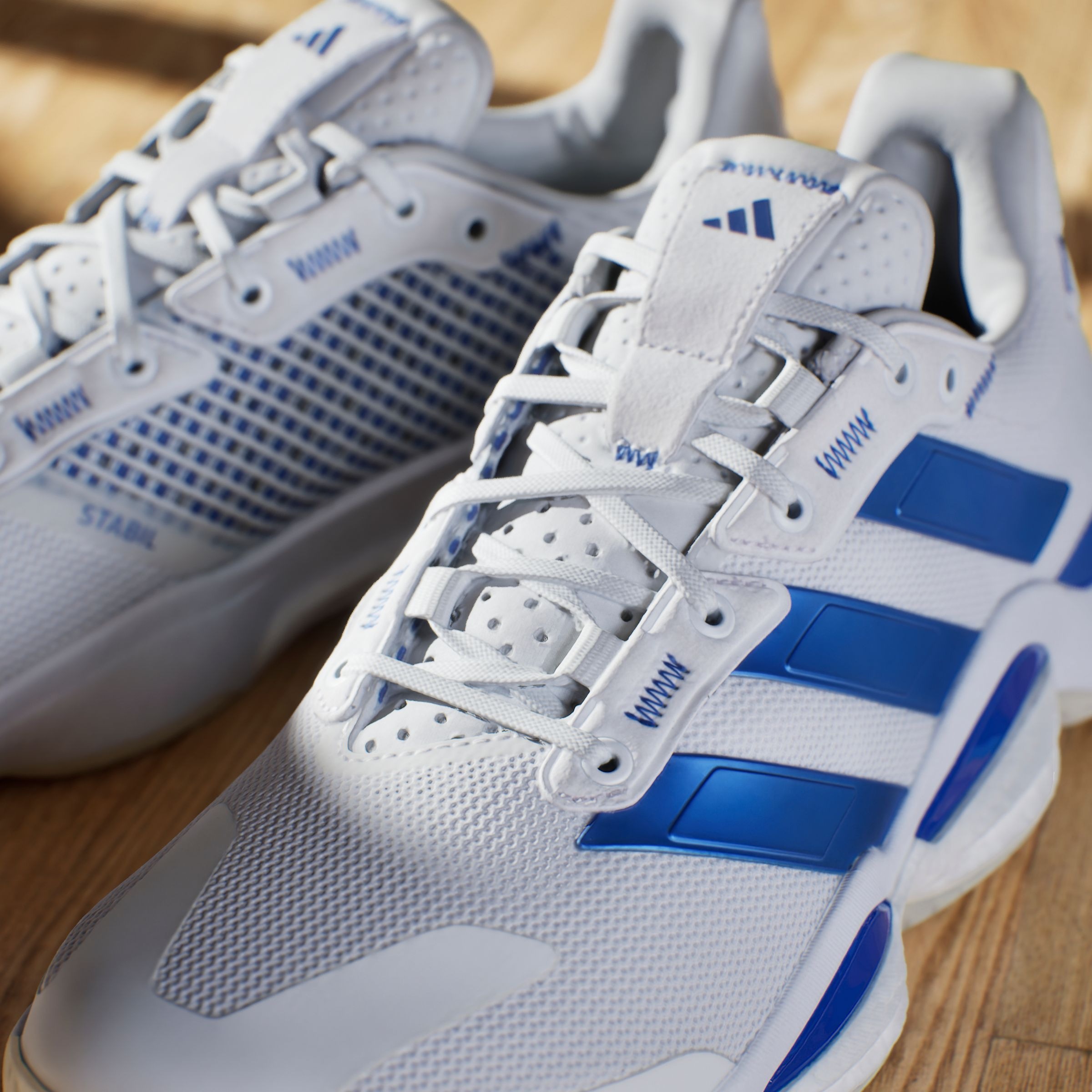 adidas Performance Handballschuh »STABIL 16 INDOOR«