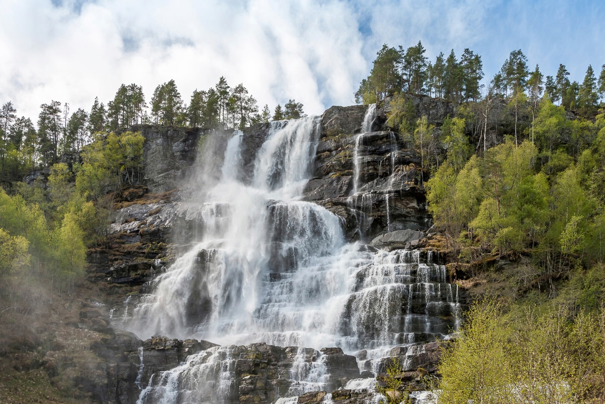 Papermoon Fototapete "Wasserfall"