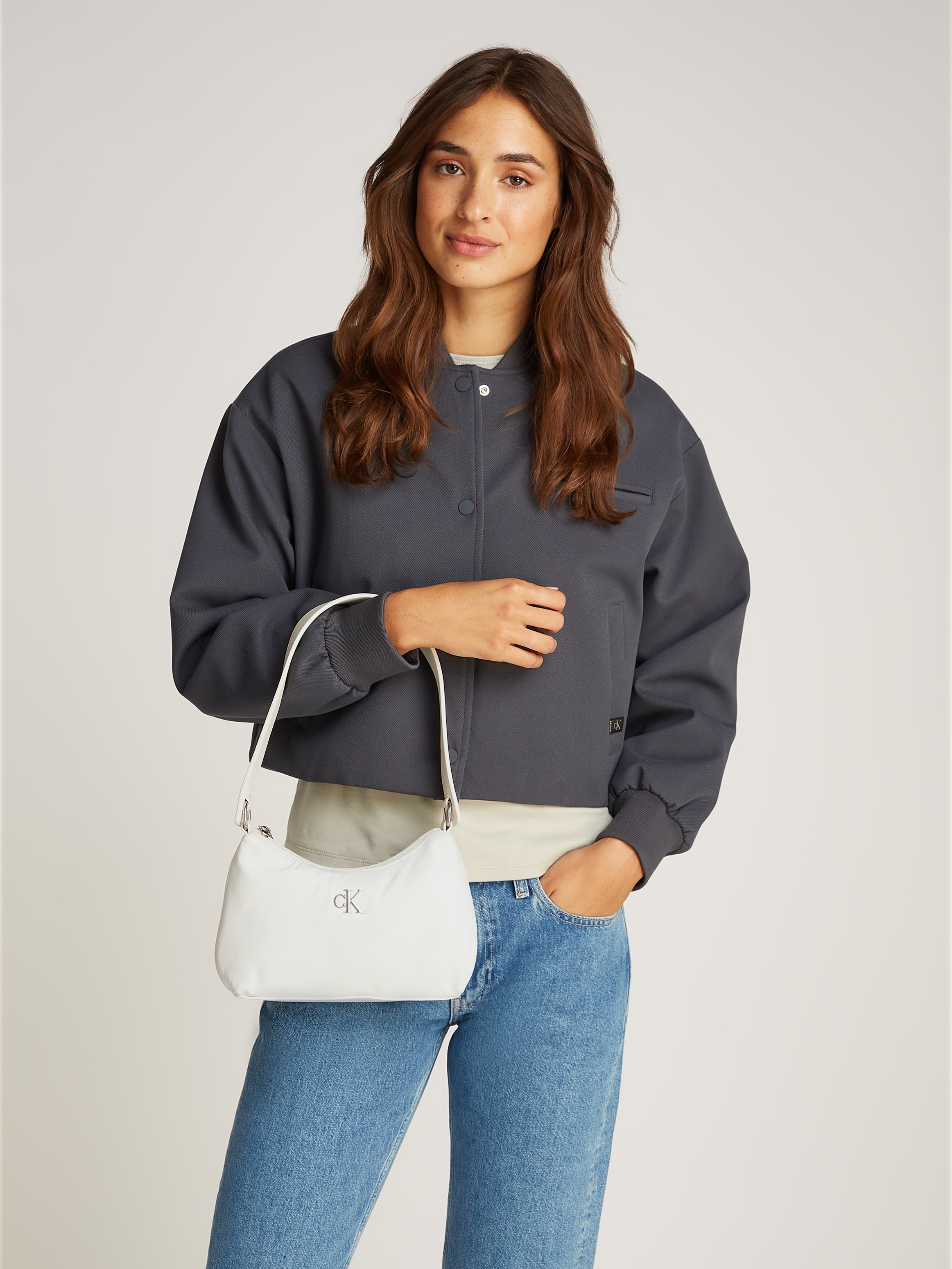 Calvin Klein Jeans Schultertasche »SLEEK NYLON SHOULDERBAG«, Handtasche, Abendtasche Damen, Henkeltasche mit CK-Logo