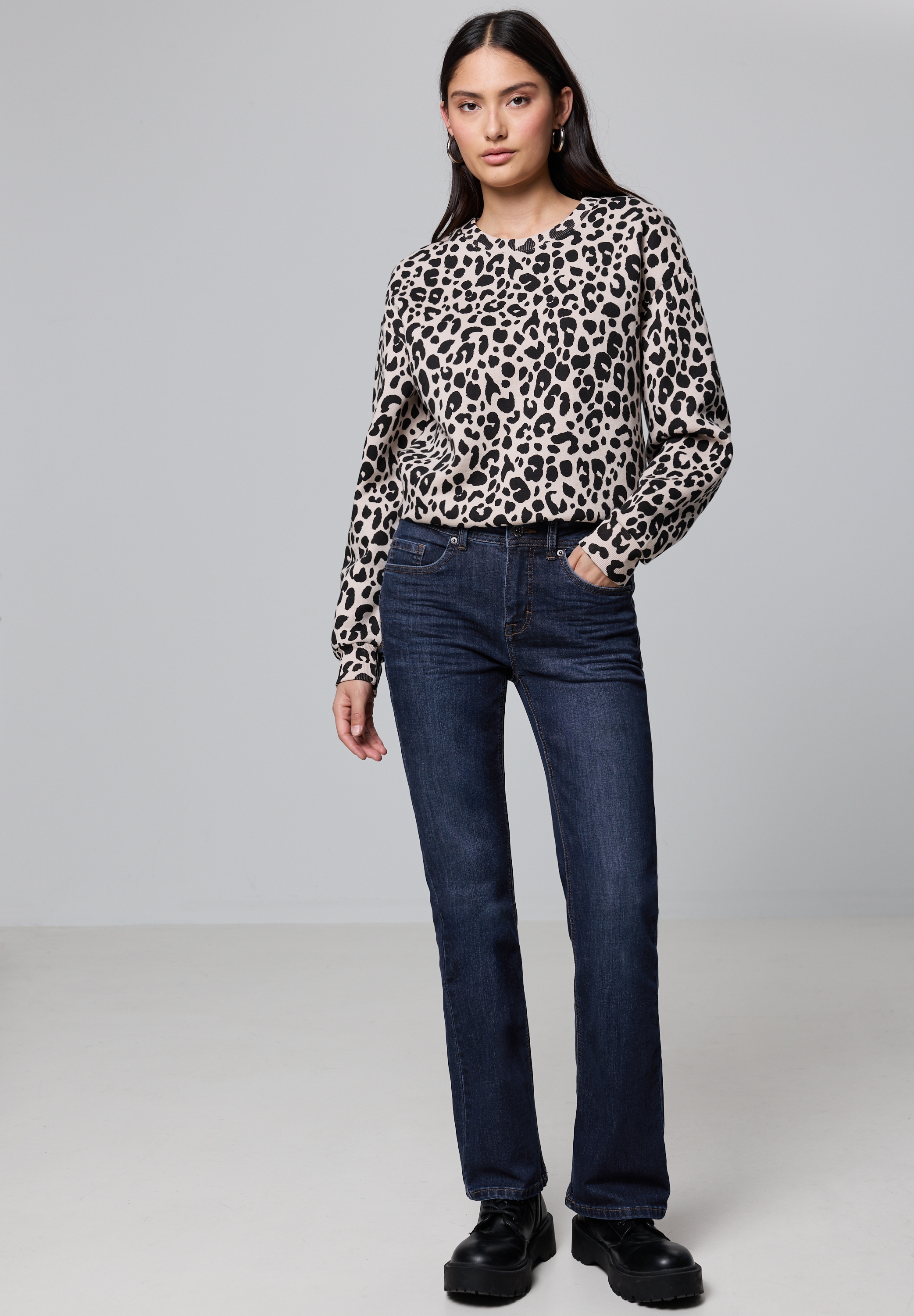 STREET ONE STUDIO Bootcut-Jeans, Middle Waist