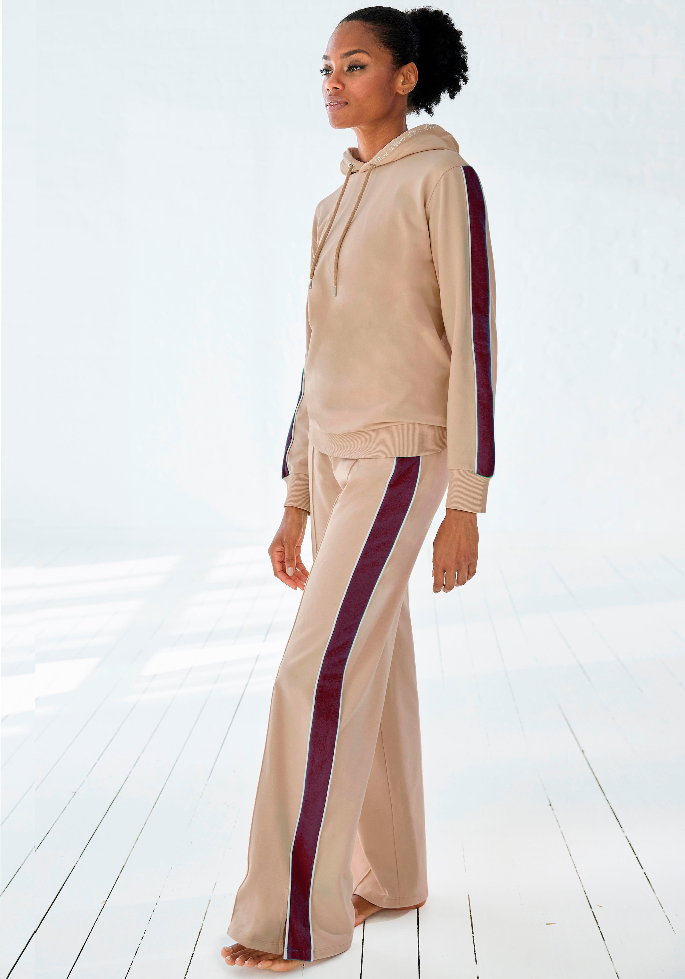 s.Oliver Sweathose, Loumngehose mit Kontraststreifen und Pipings, Loungewear