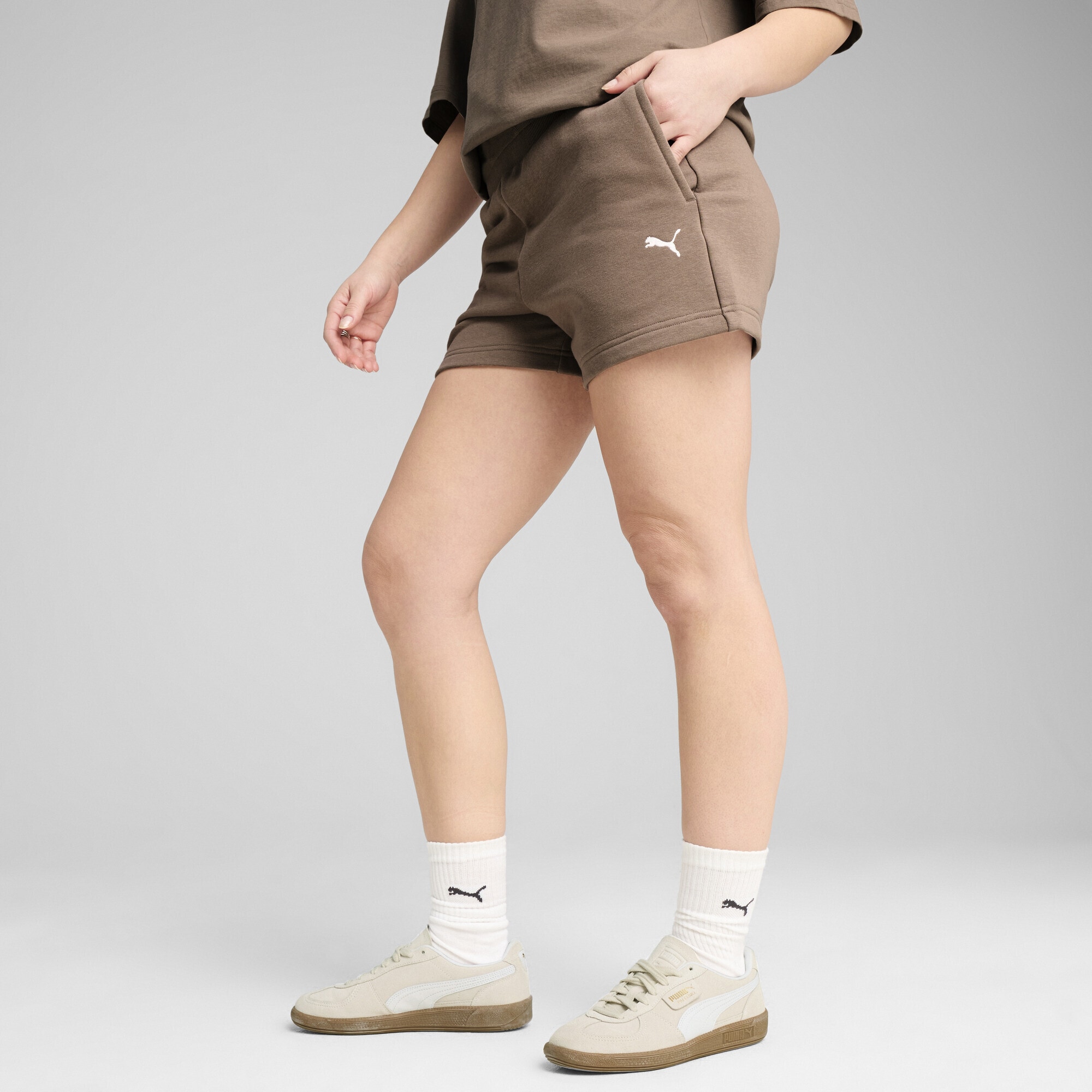 PUMA Sporthose »WARDROBE ESS 4" Shorts Damen«