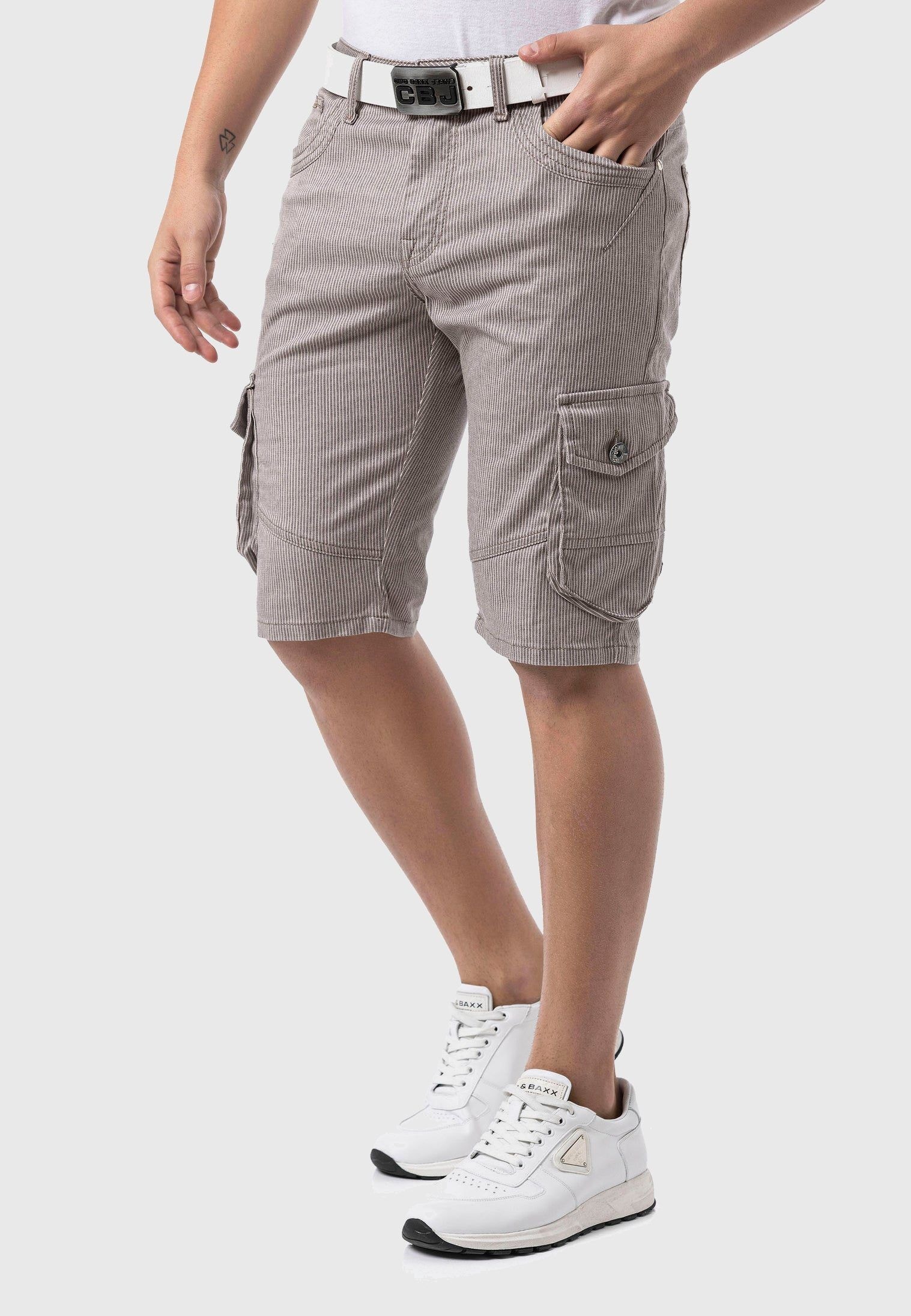 Cipo & Baxx Stoffhose »Hosen«, im Streifen-Look