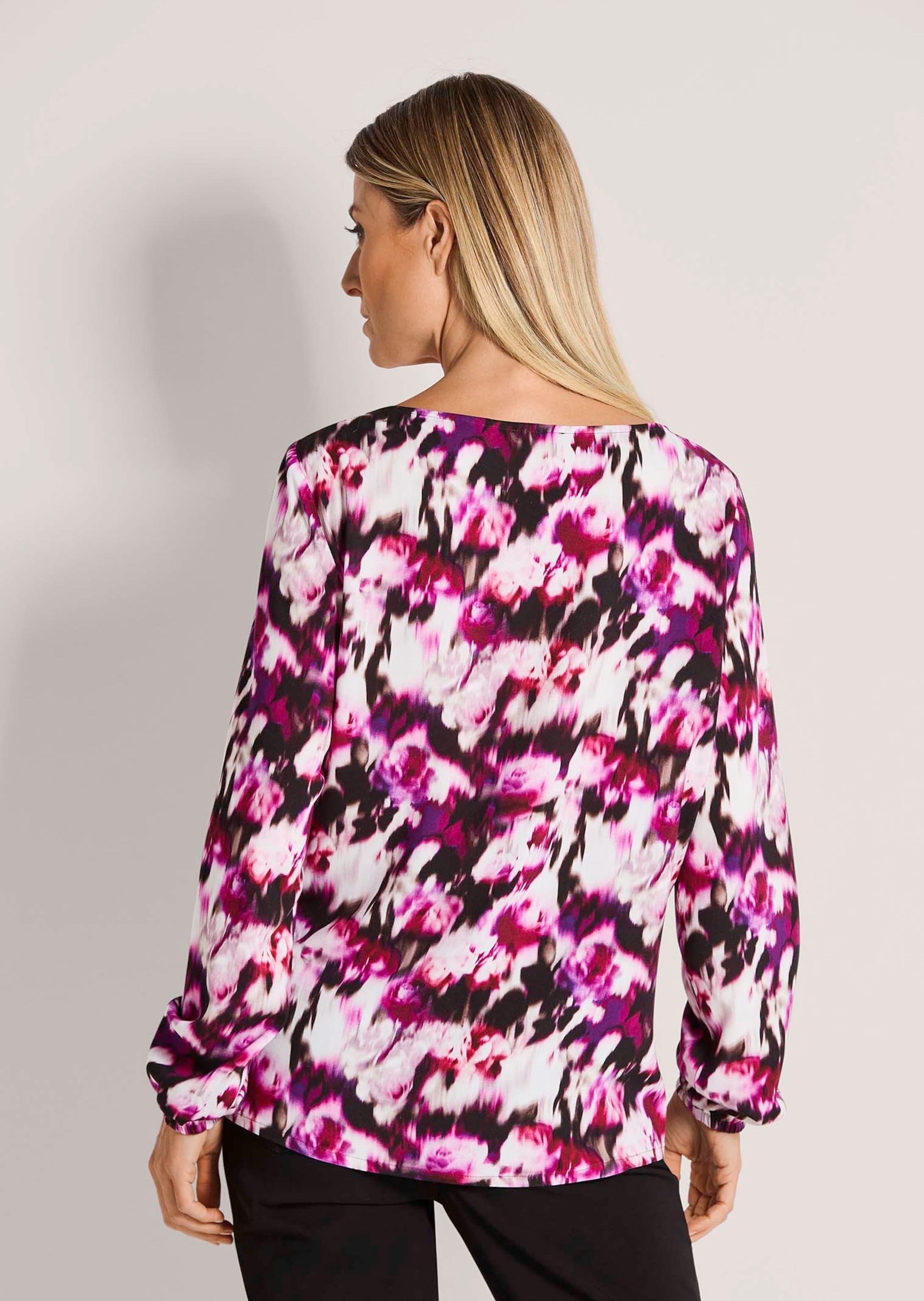 MADELEINE Schlupfbluse »Blusenshirt Elegante Viskosebluse mit Allover-Druck«