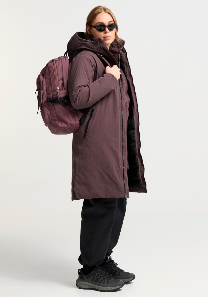 Jack Wolfskin Daunenmantel »FIORA BAY COAT W RDS« für sportliche Outdoor- und Wandereinsätze, langer Schnitt
