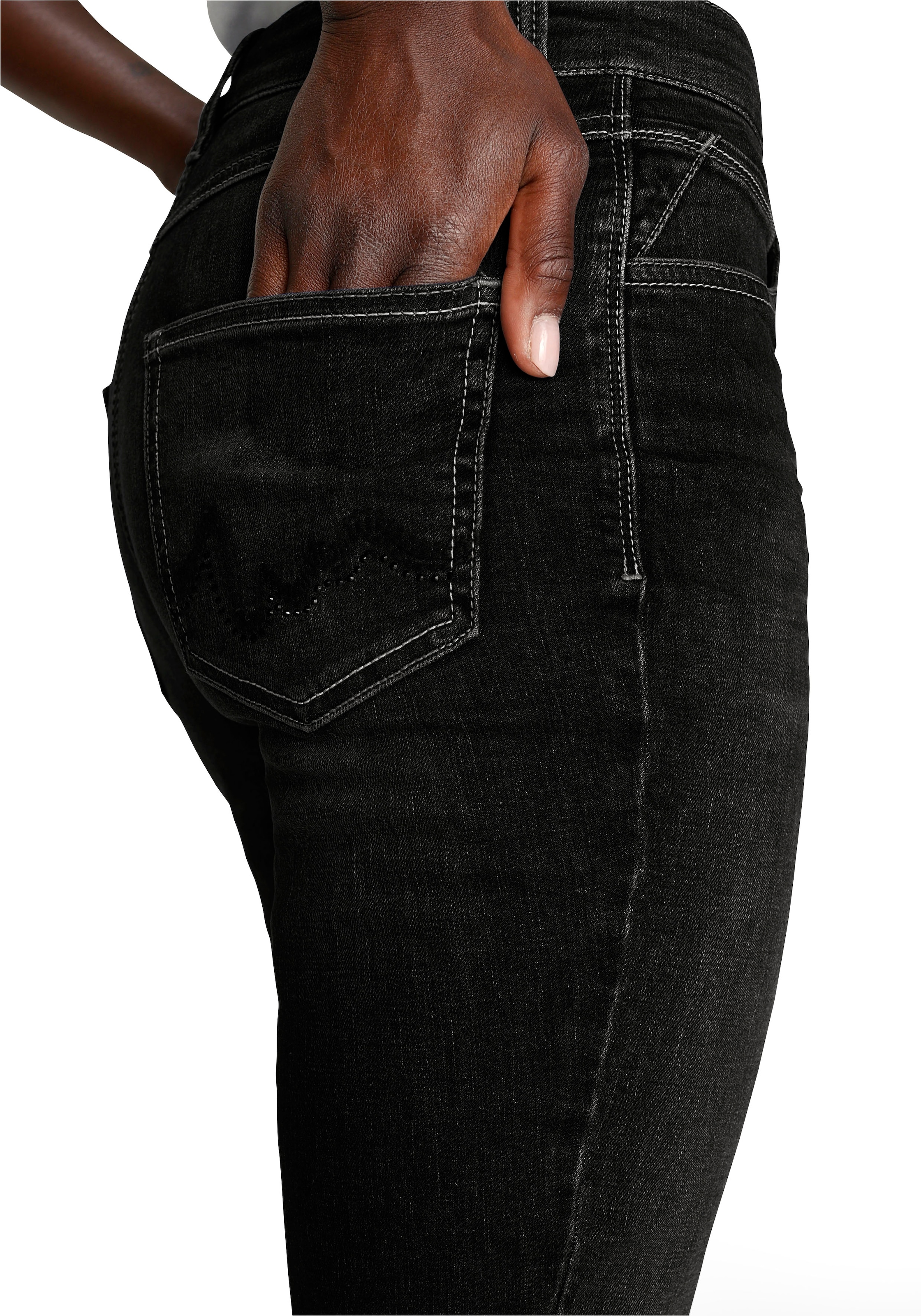 MAC Gerade Jeans »Melanie BAUR bestellen den und auf hinteren | online Glizernsteinchen Stickerei Wave-Glam«, Taschen