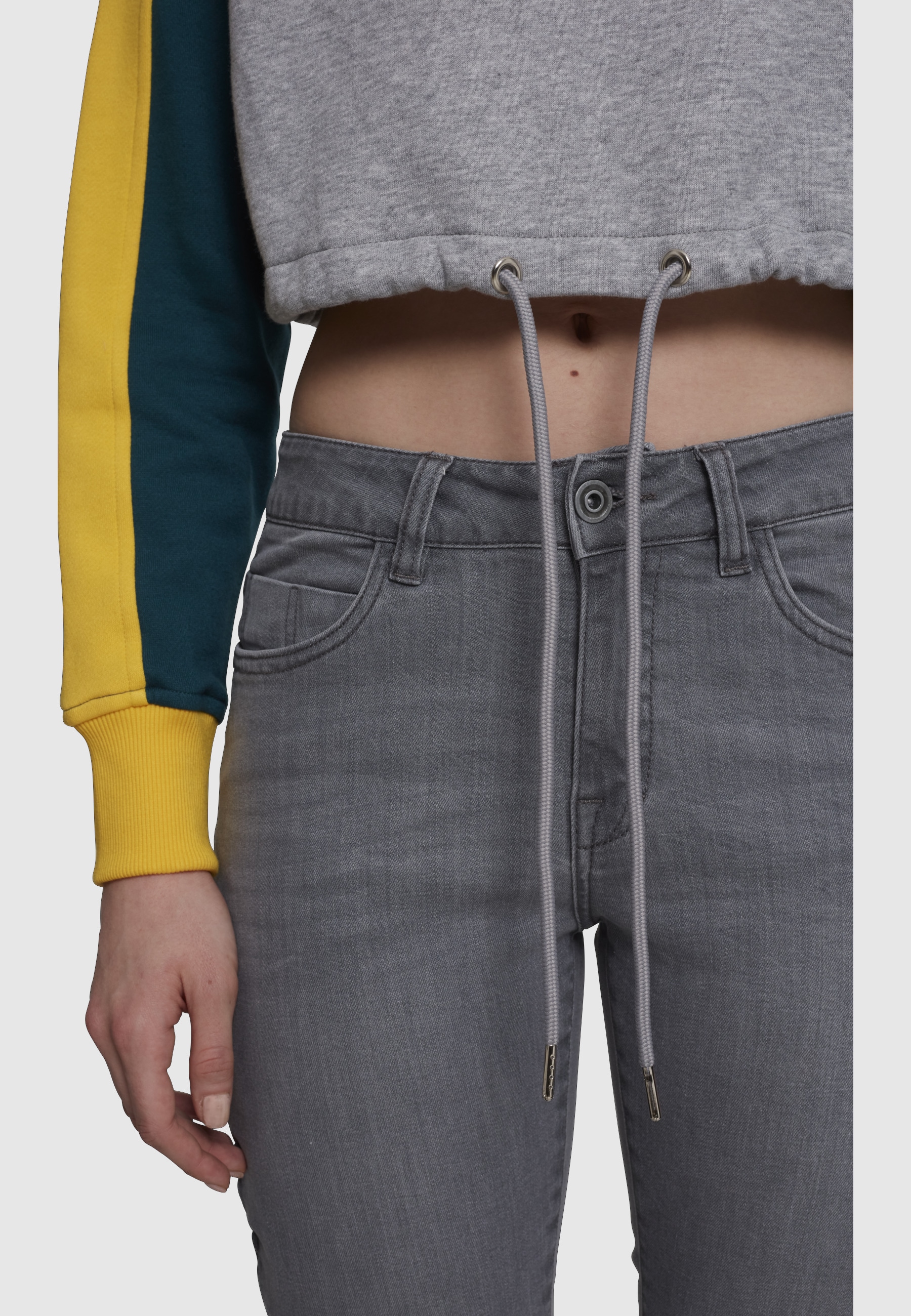 URBAN CLASSICS Sweatshirt »Urban Classics Damen Ladies Cropped 3-Tone Stripe Crew«, 1 Stk.

