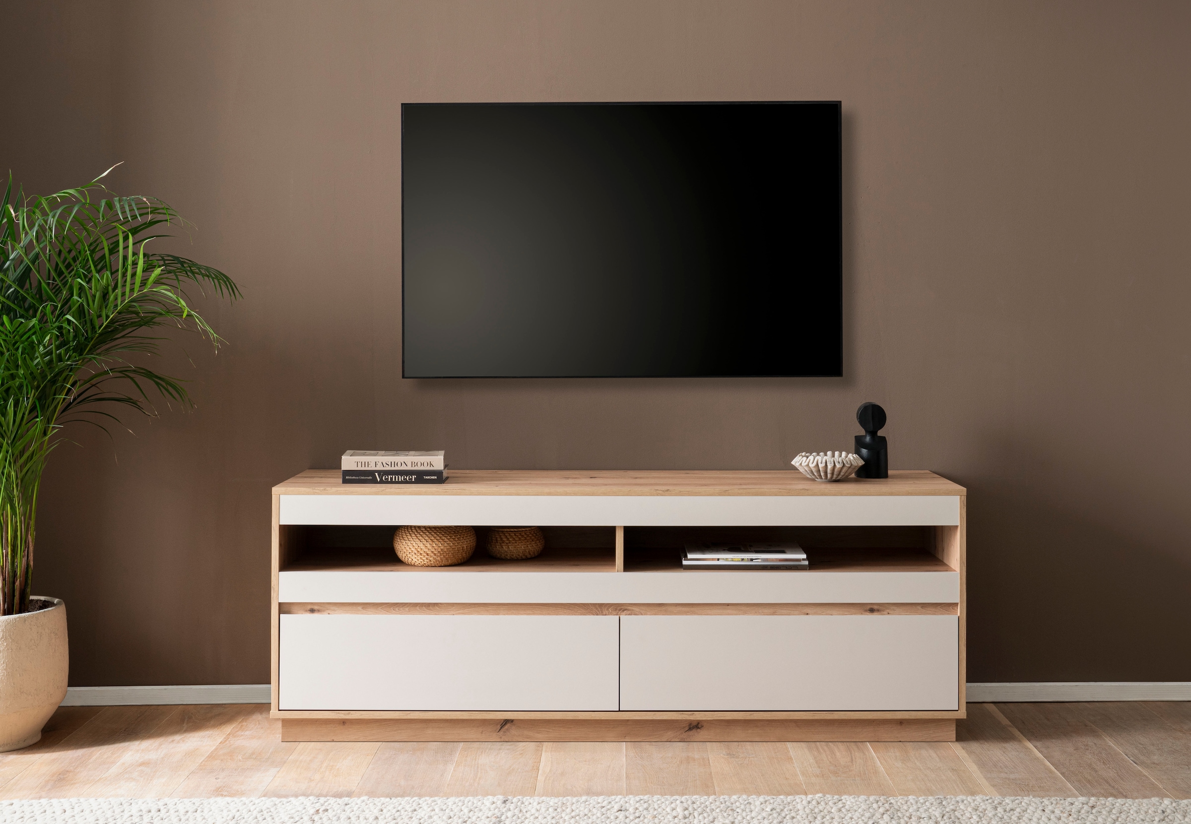 Home affaire Lowboard »Sonora, moderner TV-Unterschrank, Kommode in Eiche Artisan, TV-Schrank« filigrane Rahmenoptik, ausreichend Stauraum, vielseitig einsetzbar
