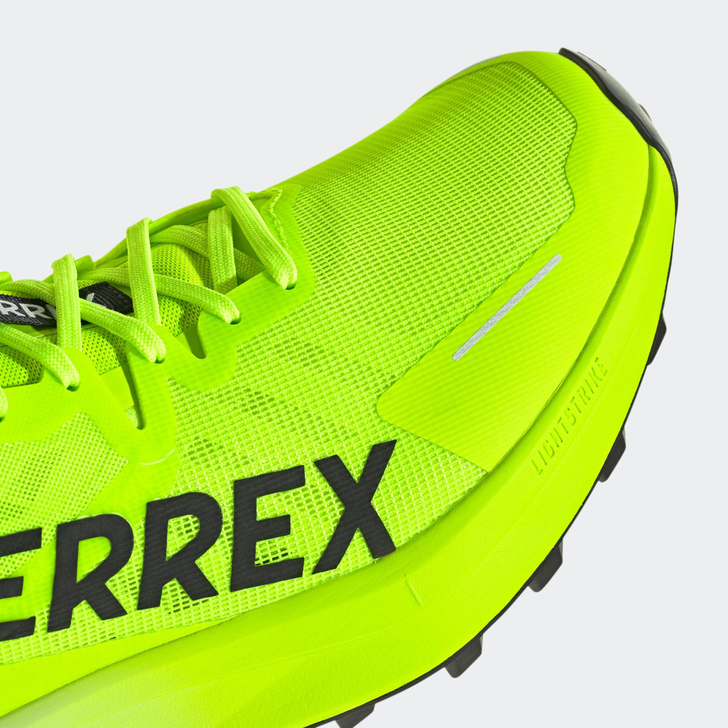 adidas TERREX Trailrunningschuh »TERREX AGRAVIC 3 TRAILRUNNING«