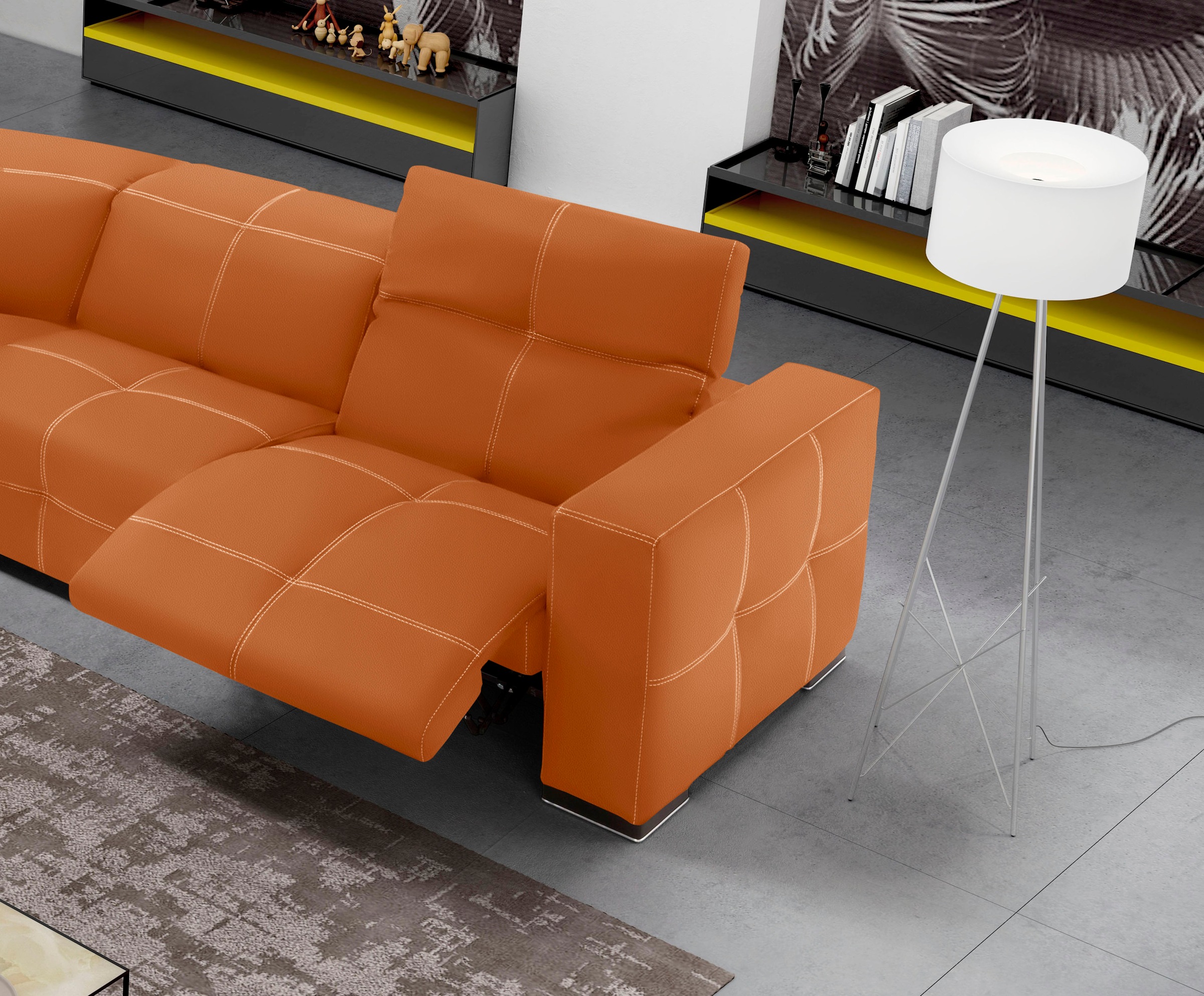 Ecksofa EGOITALIANO "Sauvanne, Designsofa der Extraklasse, elegant und bequem", orange, B:300cm H:100cm T:274cm, Leder »BULL« (echtes Rindsleder). Geschliffenes, pigmentiertes und behandeltes Rindsleder mit einer Dicke von 1, 3-1, 5 mm. Dieses Leder zeigt 3
