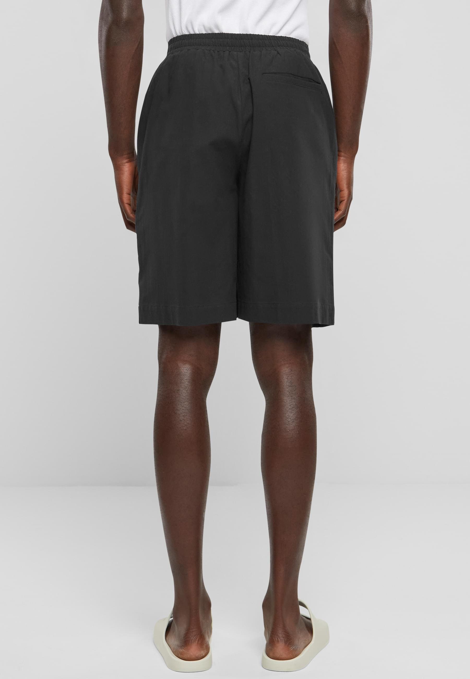 URBAN CLASSICS Shorts »Urban Classics Herren Wide Crepe Shorts«, (1 tlg.)